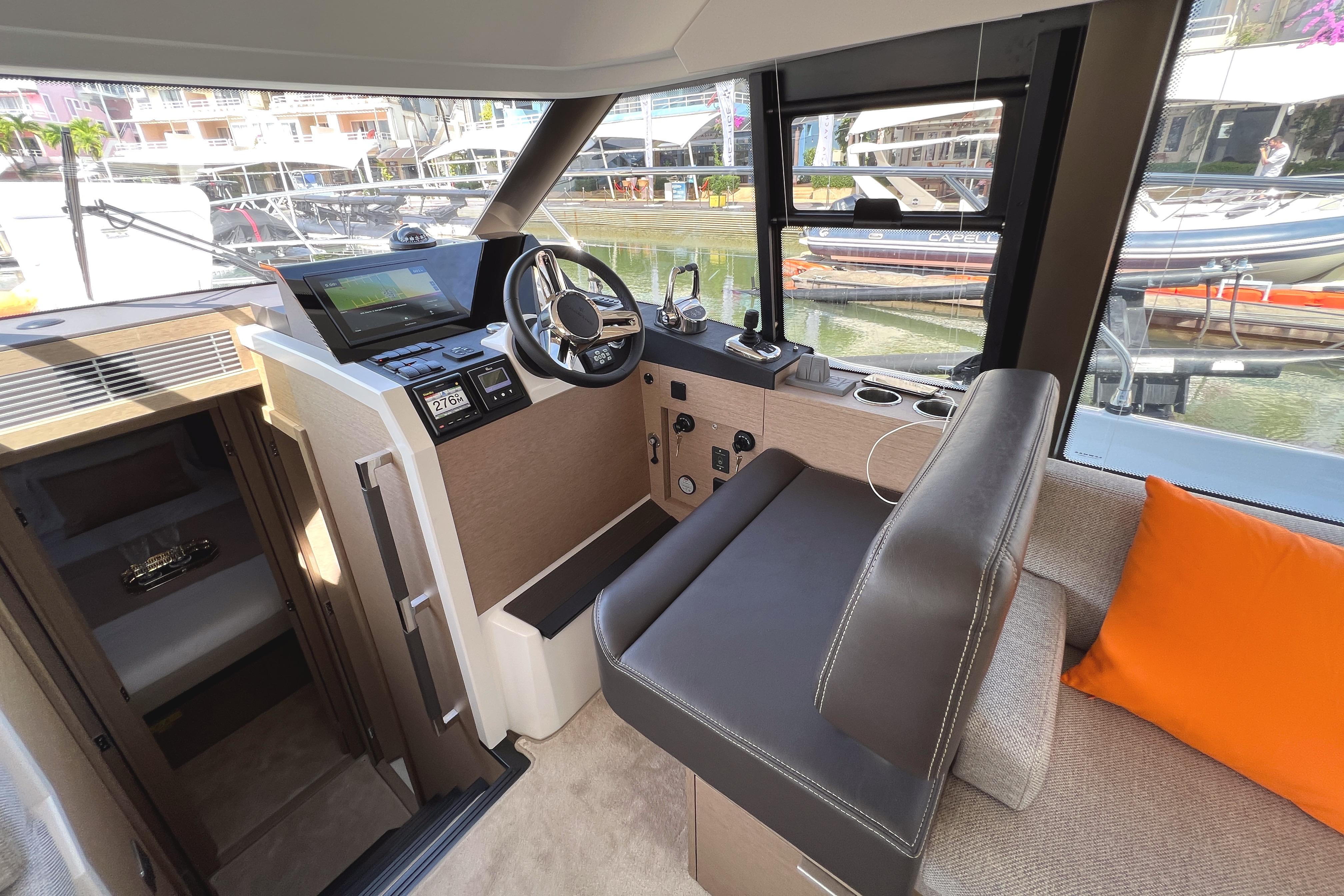 沛海馳 Prestige Yachts