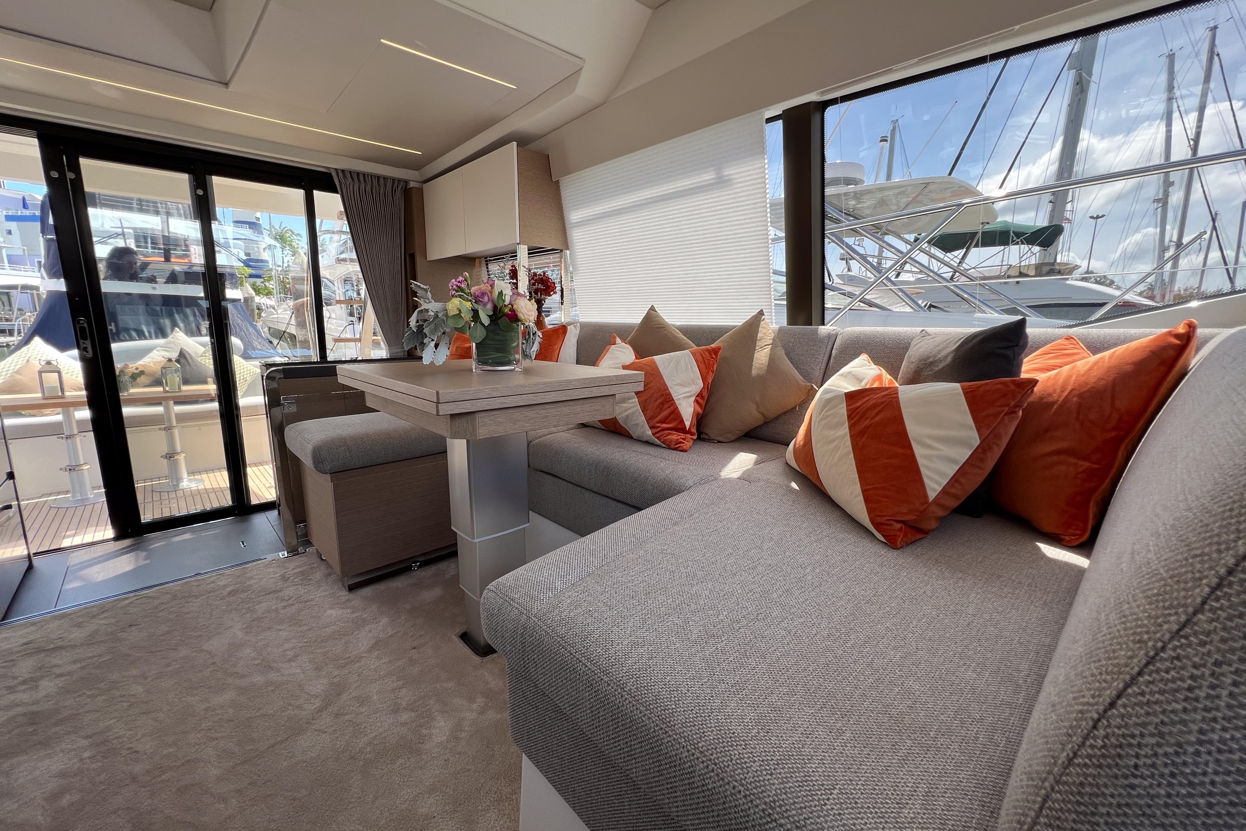沛海馳 Prestige Yachts