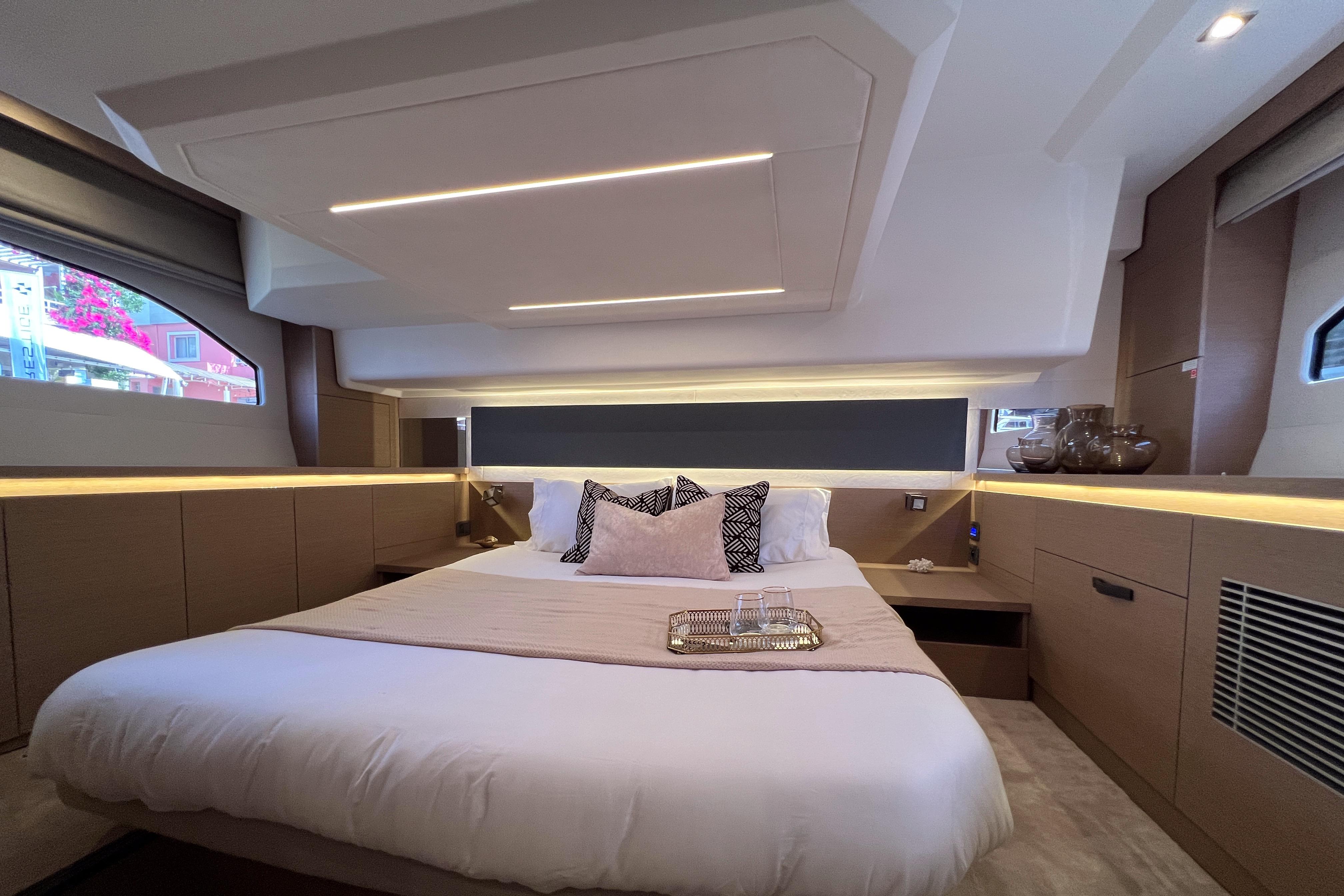 沛海馳 Prestige Yachts