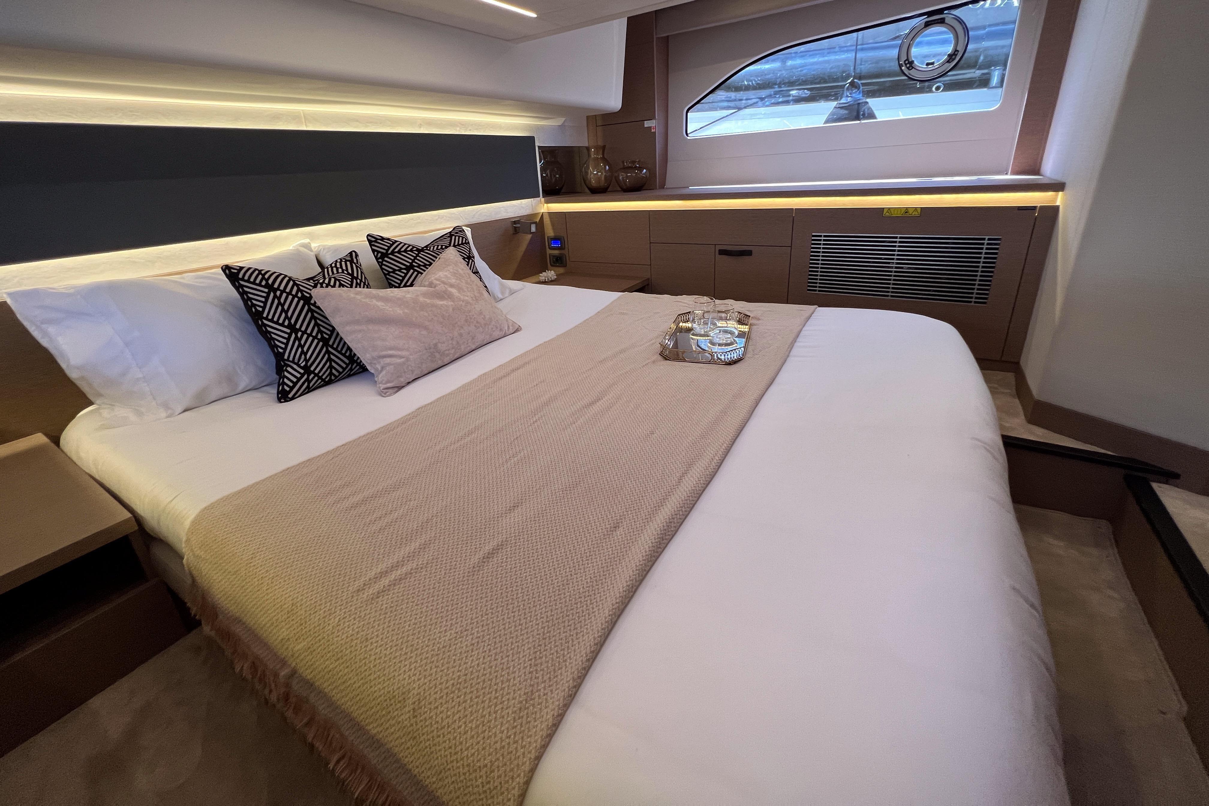 沛海馳 Prestige Yachts