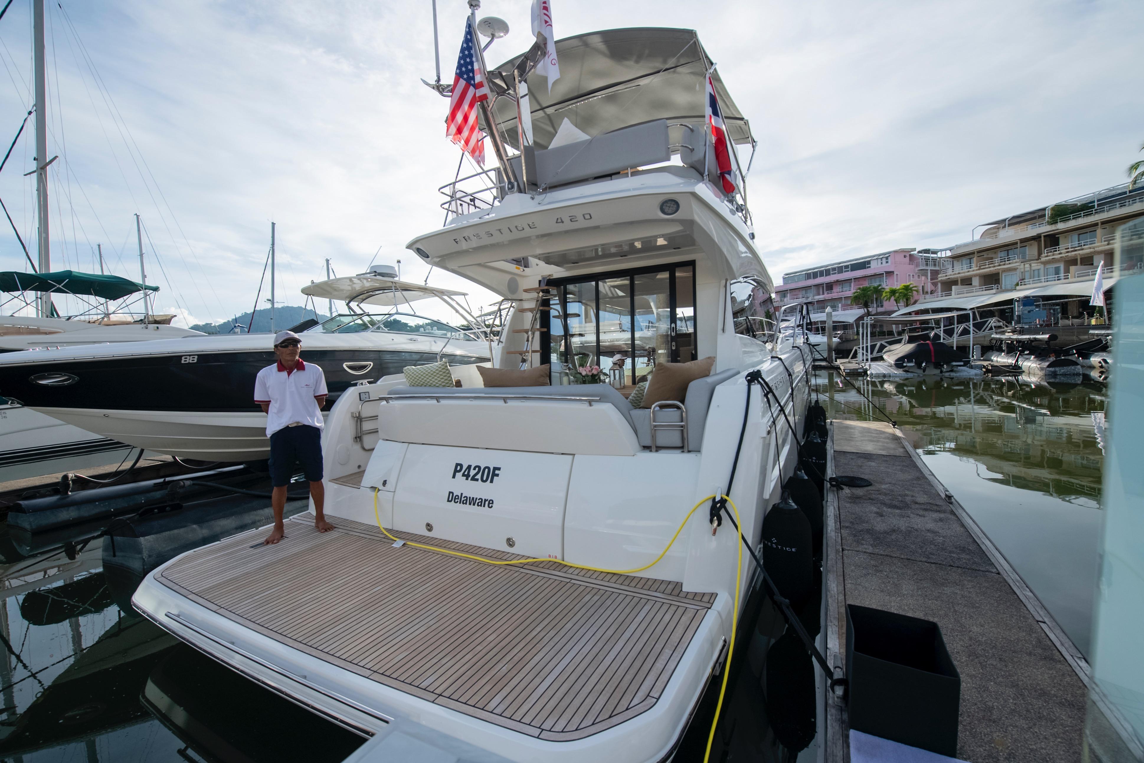 沛海馳 Prestige Yachts