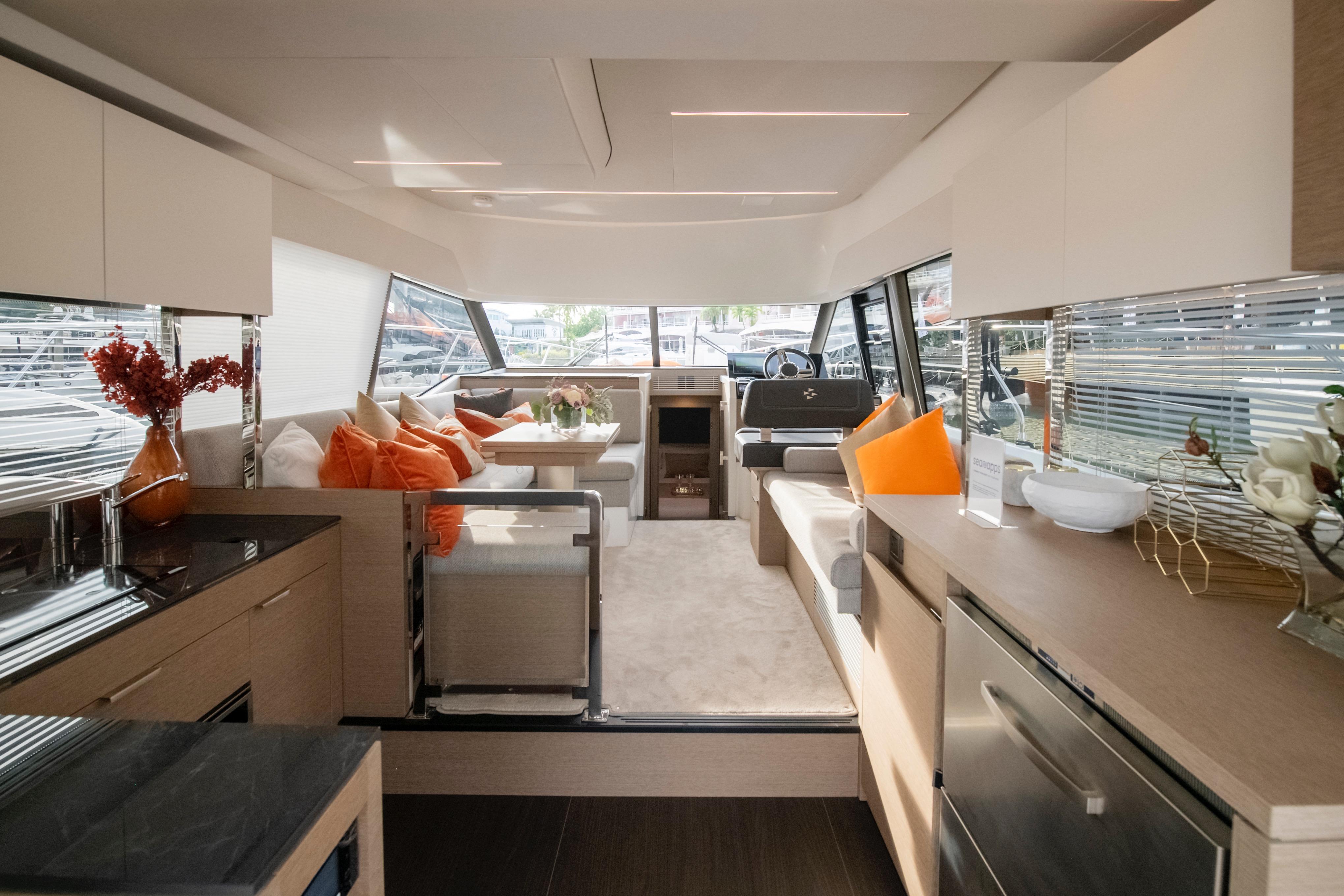 沛海馳 Prestige Yachts