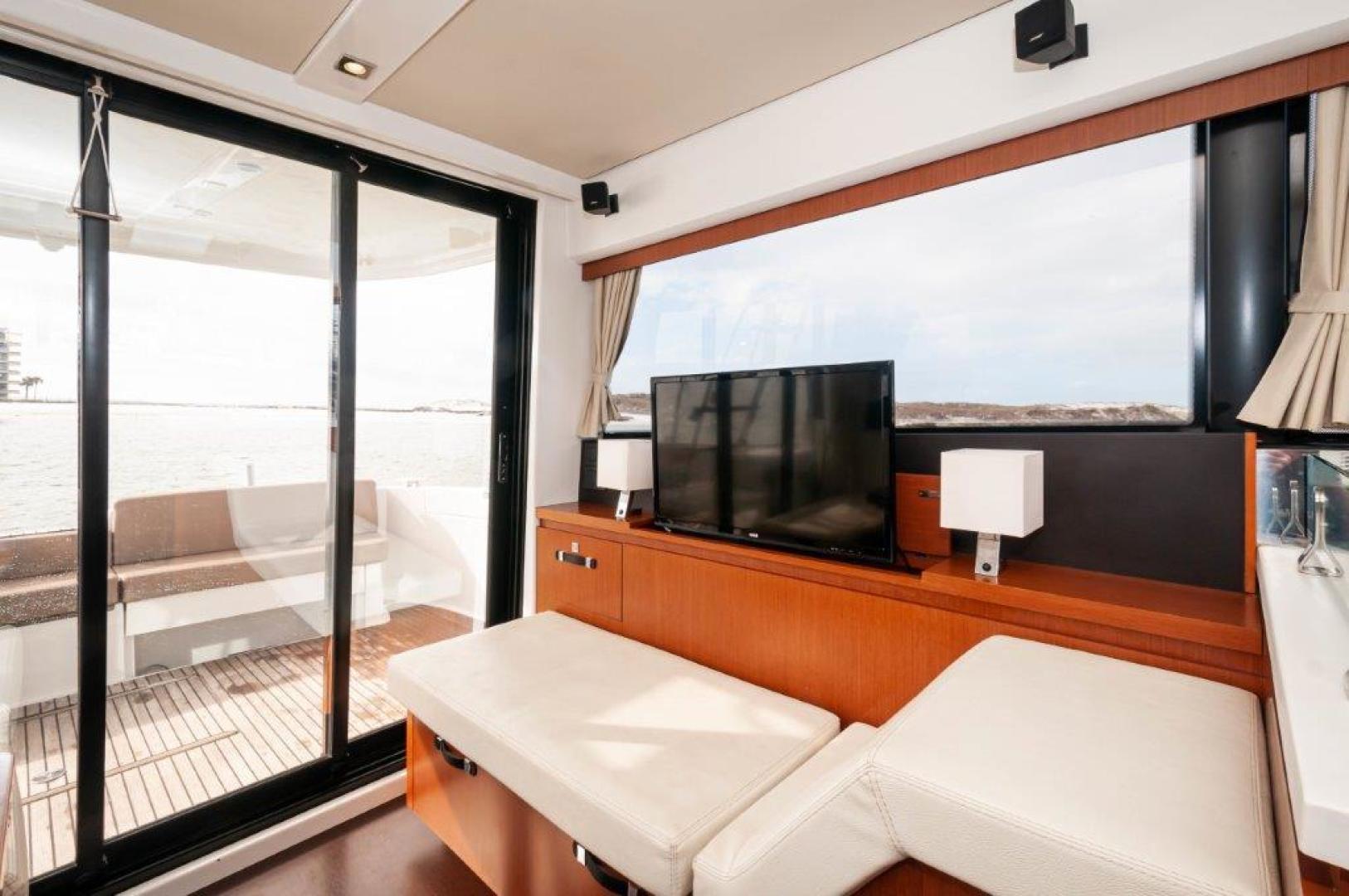 Dog House Yacht for Sale 43 Jeanneau Yachts Destin, FL Denison