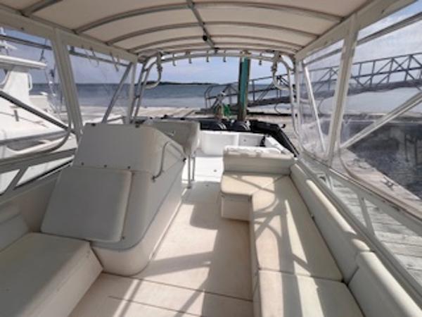 35' Contender, Listing Number 100917661, - Photo No. 6