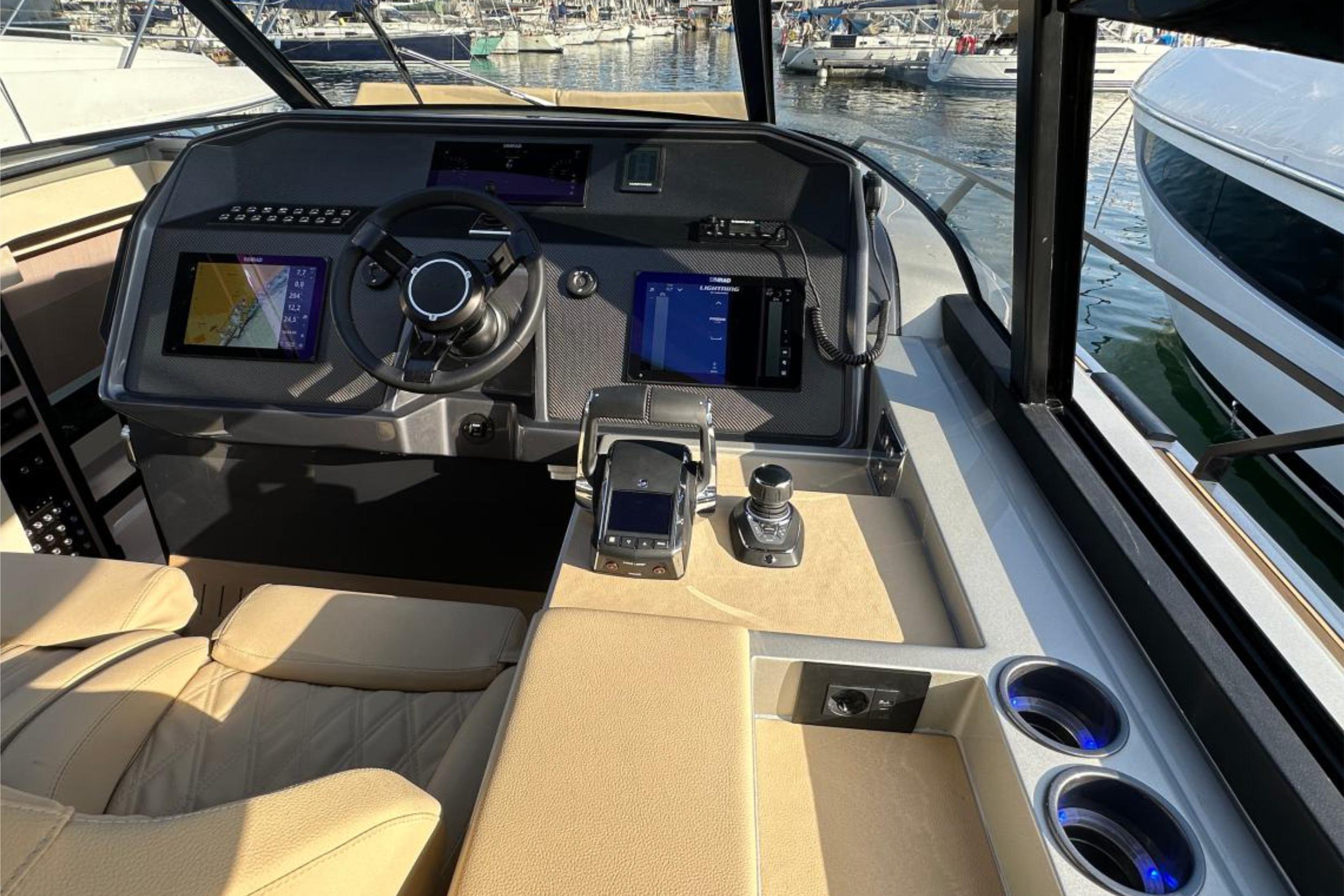 2025 Focus 3X large 8