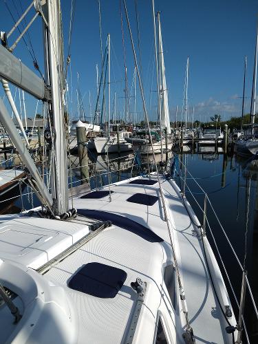 45' Hunter, Listing Number 100874286, - Photo No. 3