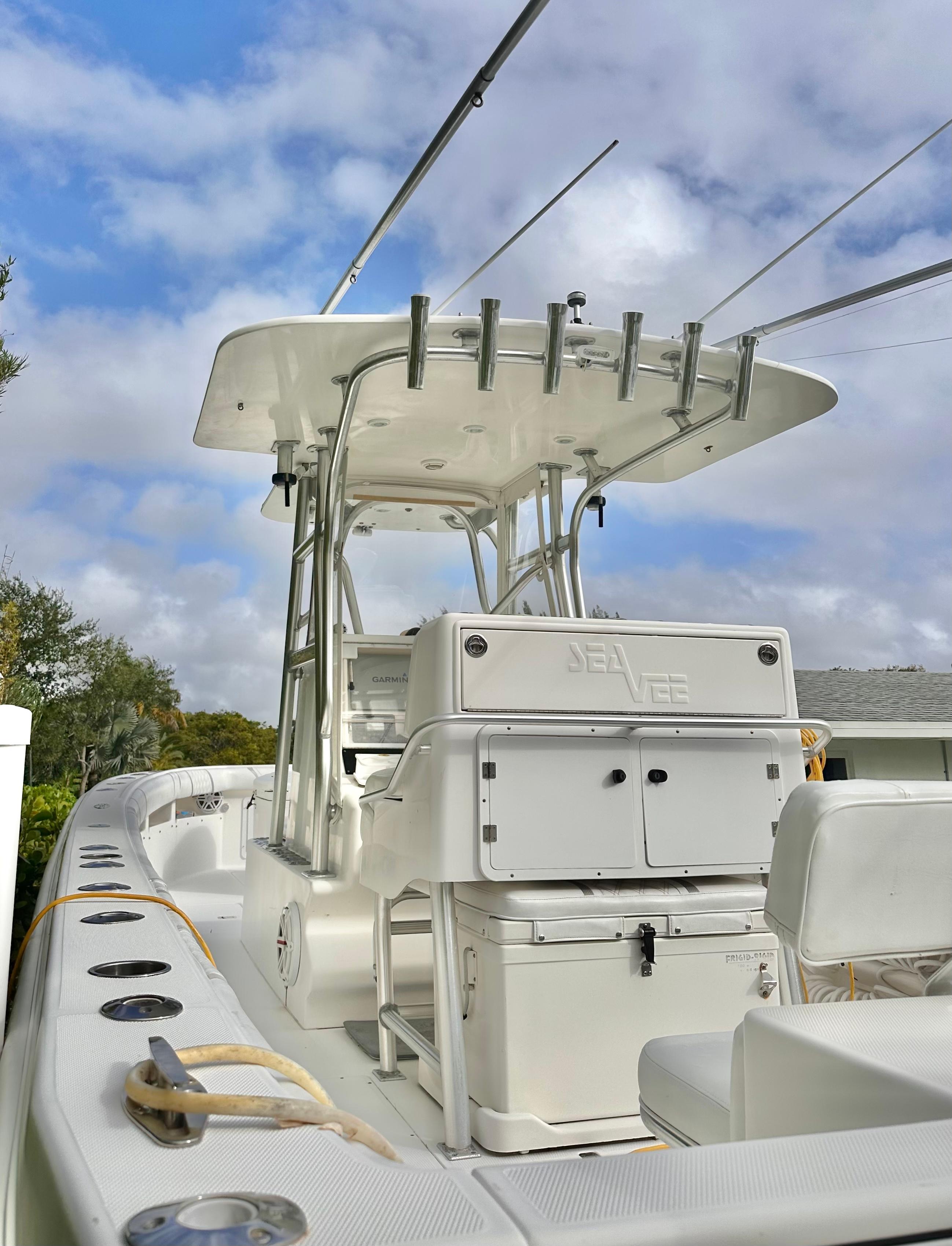 2007 SeaVee 320B - Image 5