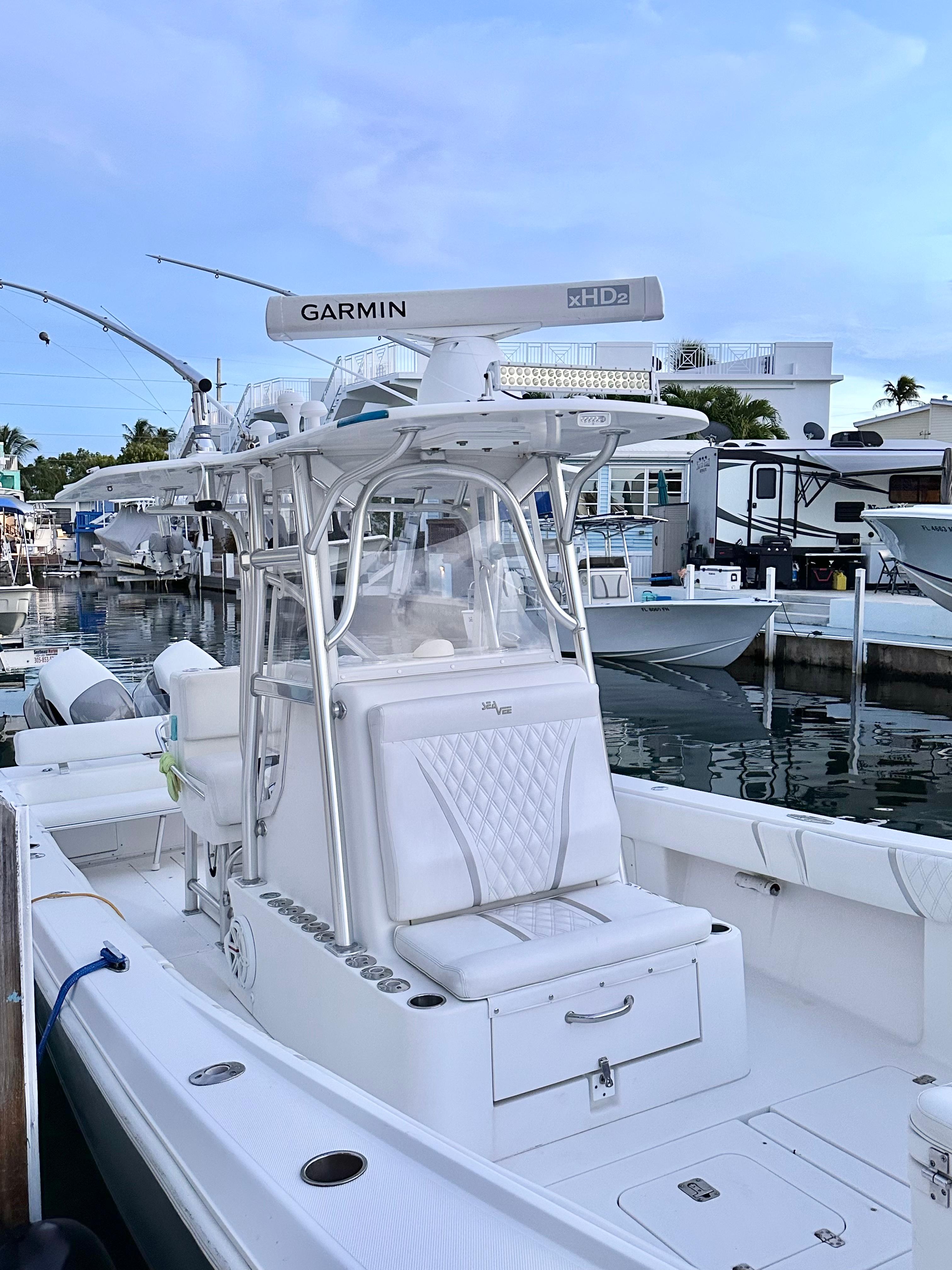 2007 SeaVee 320B - Image 8