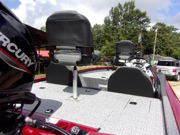 2022 Tracker Boats boat for sale, model of the boat is Pro Team 175 TXW TE & Image # 3 of 27