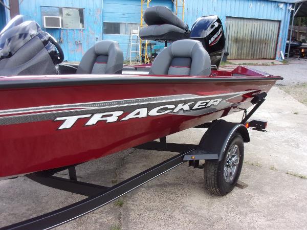 2022 Tracker Boats boat for sale, model of the boat is Pro Team 175 TXW TE & Image # 27 of 27