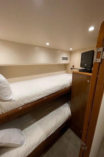 Viking 74 6C - Guest Stateroom Bunks