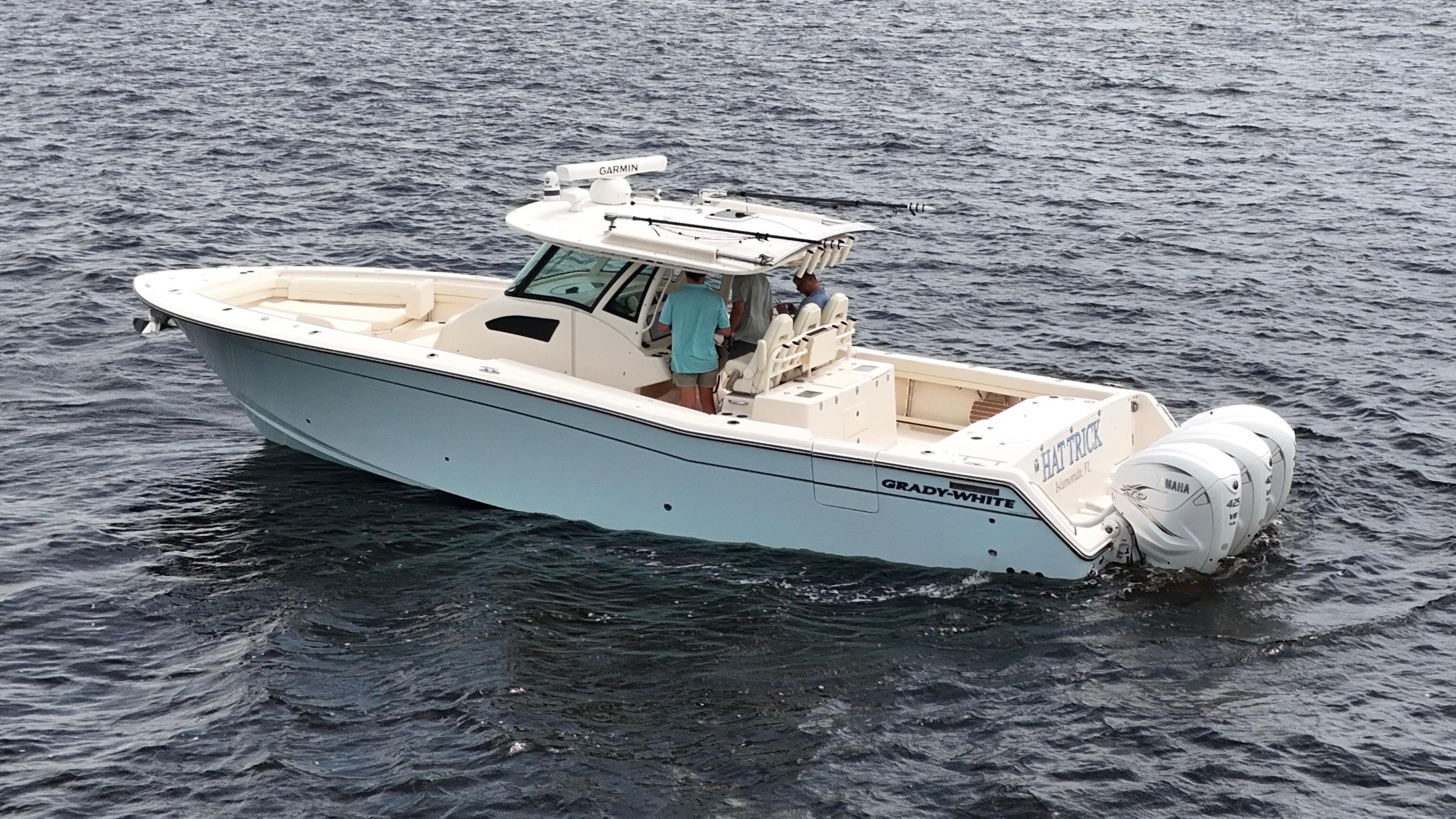 2023-grady-white-canyon-376-power-9723239-20250422122322427-1_XLARGE