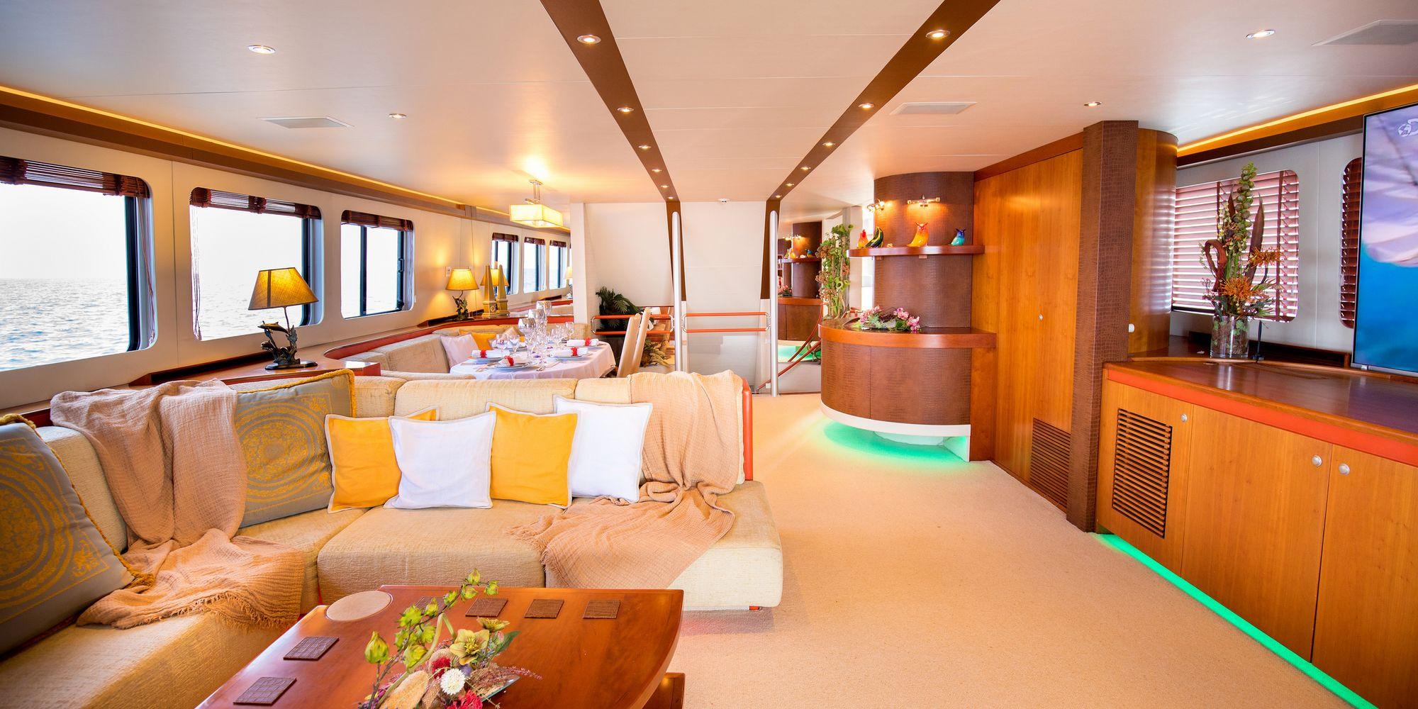 HEARTBEAT OF LIFE Motor Yacht