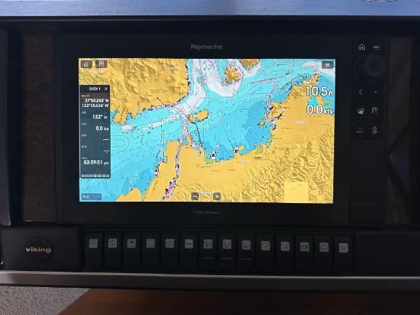 Navigation display on 2007 Viking Sport Cruiser showing nautical chart and data.