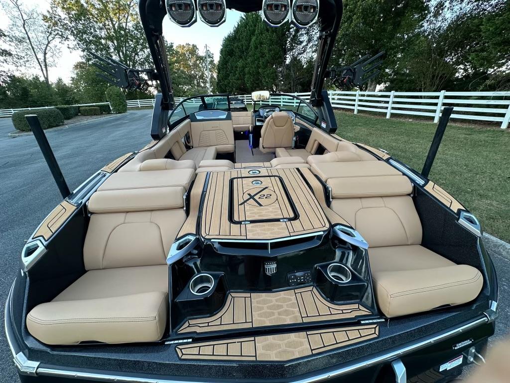 2024 MasterCraft X22