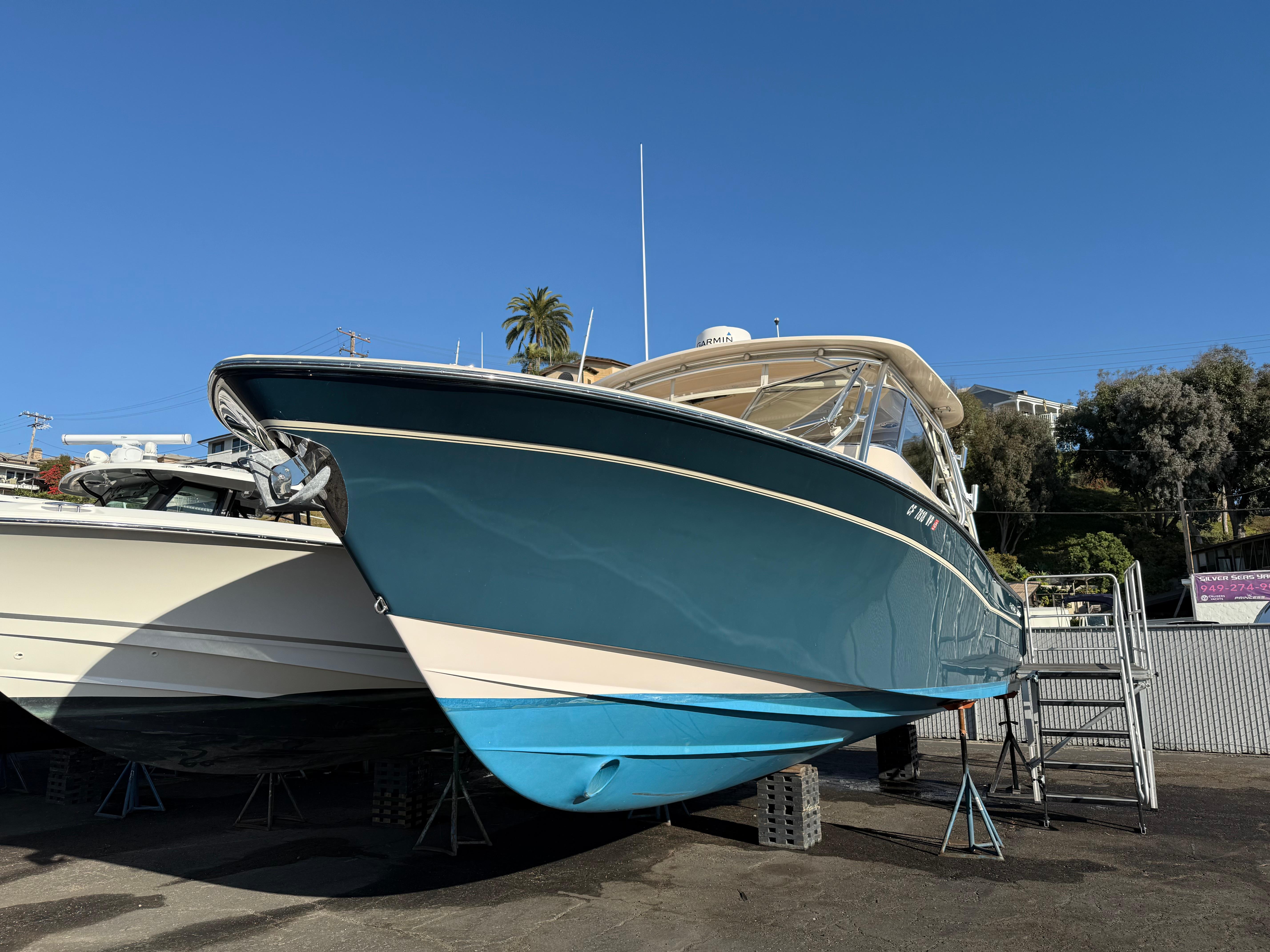 2013 Grady-White Freedom 335 #T418H inventory image at Sun Country Marine Group, Newport Beach 2013 Grady-White Freedom 335 #T418H inventory image at Sun Country Marine Group, Newport Beach