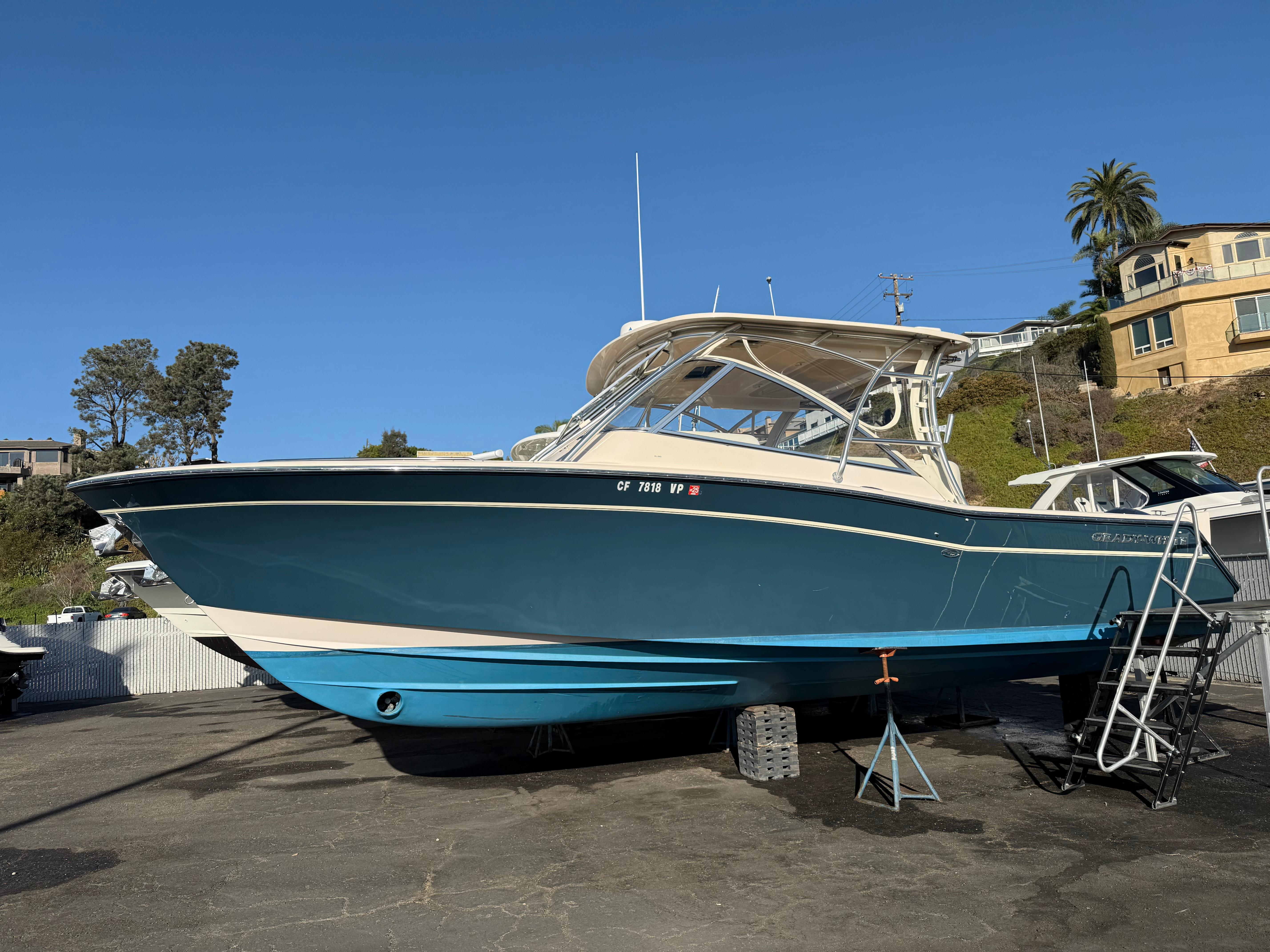 2013 Grady-White Freedom 335 #T418H inventory image at Sun Country Marine Group, Newport Beach 2013 Grady-White Freedom 335 #T418H inventory image at Sun Country Marine Group, Newport Beach