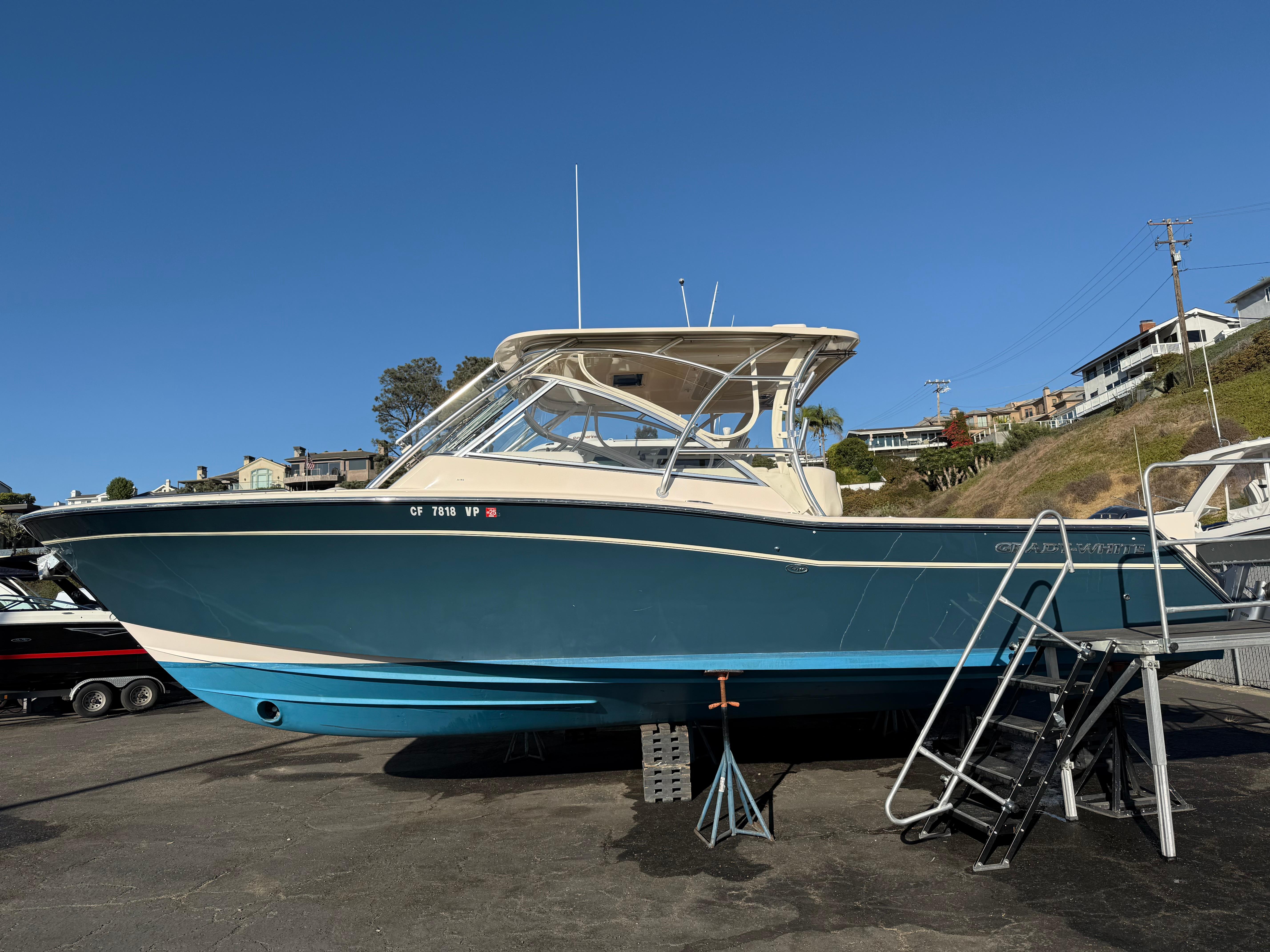 2013 Grady-White Freedom 335 #T418H inventory image at Sun Country Marine Group, Newport Beach 2013 Grady-White Freedom 335 #T418H inventory image at Sun Country Marine Group, Newport Beach