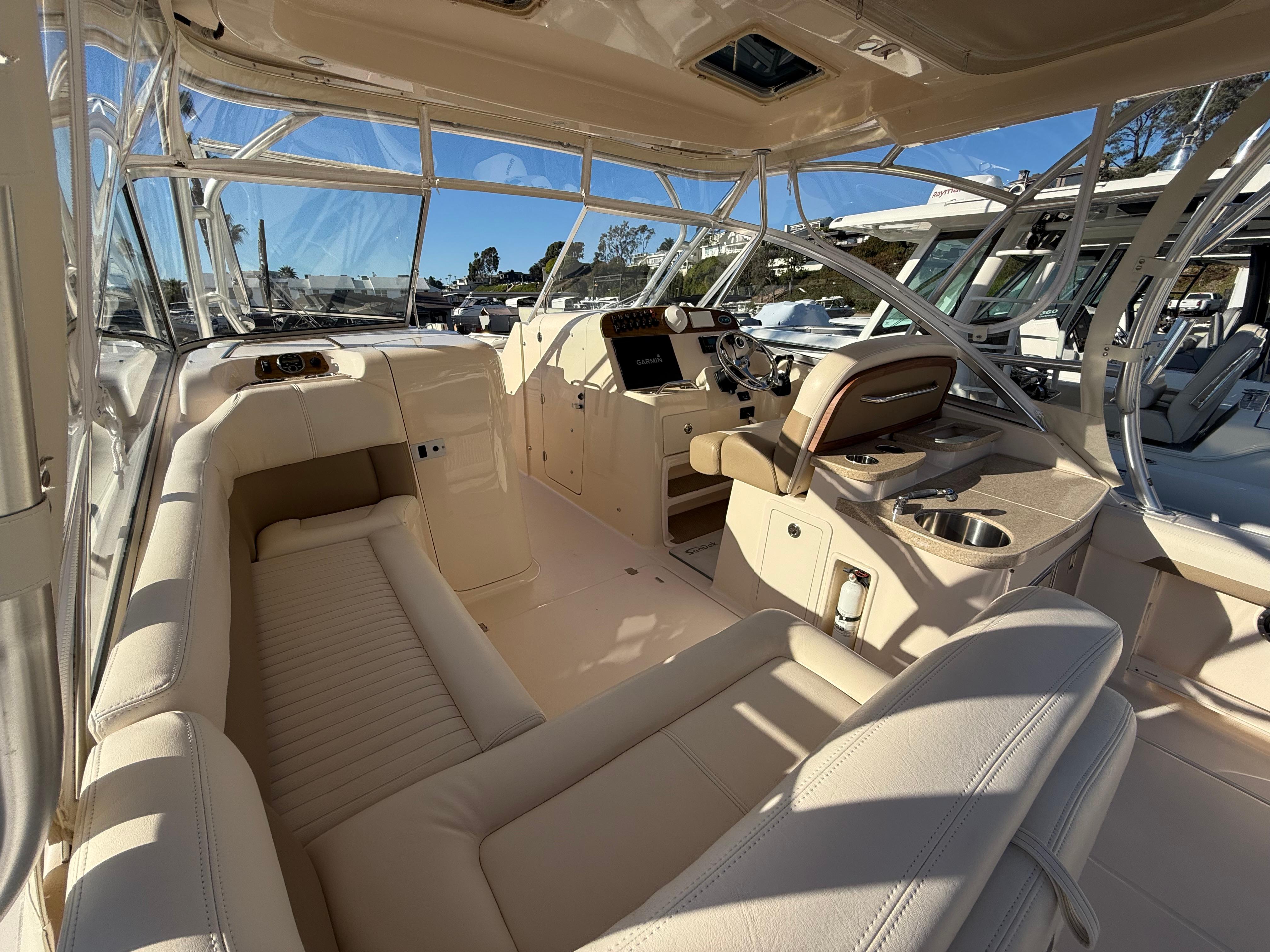 2013 Grady-White Freedom 335 #T418H inventory image at Sun Country Marine Group, Newport Beach 2013 Grady-White Freedom 335 #T418H inventory image at Sun Country Marine Group, Newport Beach