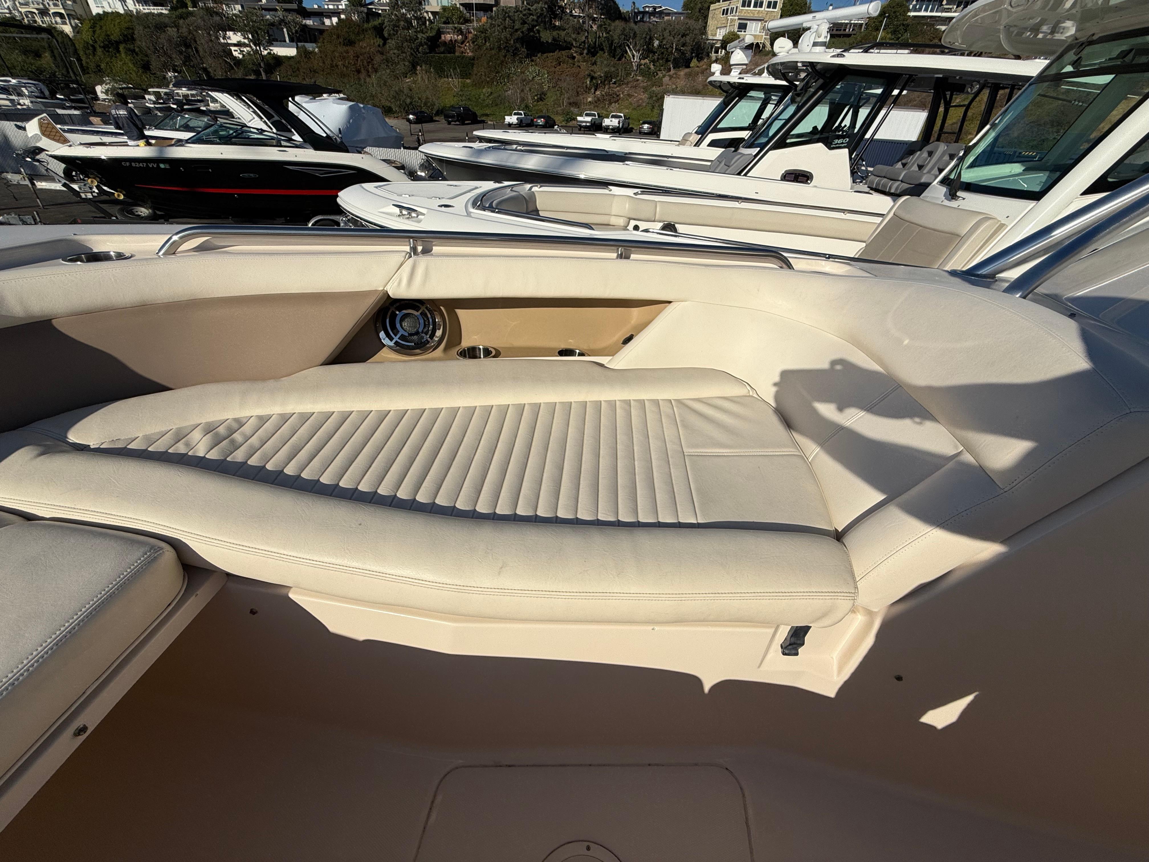 2013 Grady-White Freedom 335 #T418H inventory image at Sun Country Marine Group, Newport Beach 2013 Grady-White Freedom 335 #T418H inventory image at Sun Country Marine Group, Newport Beach