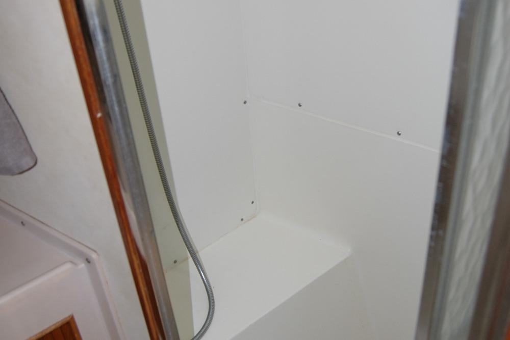 Shower area inside 1987 Bertram 33 Sport Fisherman boat.