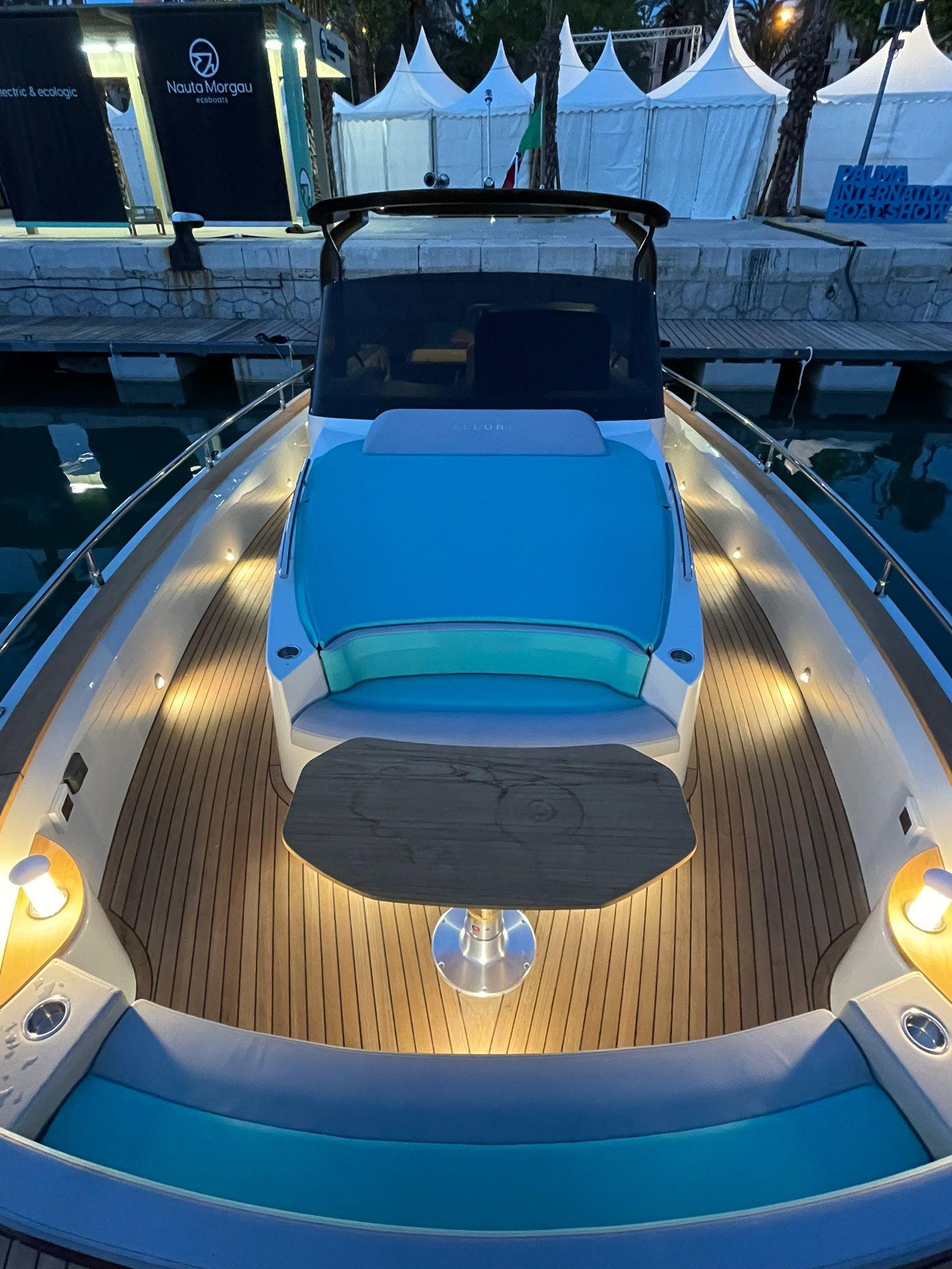 allure yacht 38