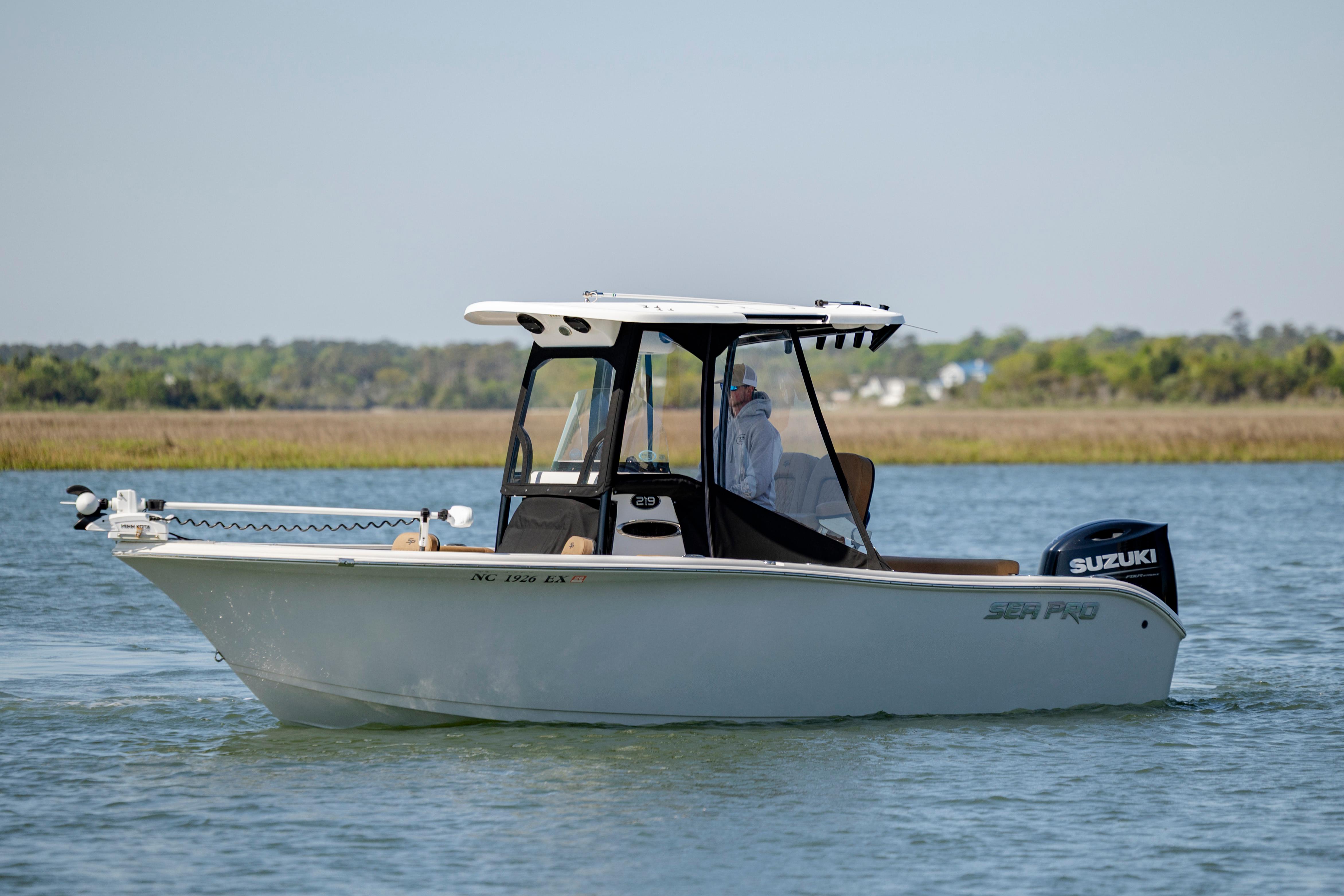 2022-sea-pro-219-center-console-power-9743259-20250410094349440-1_XLARGE