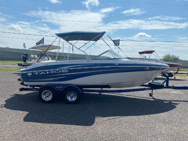 2007 Tahoe boat for sale, model of the boat is Q7i & Image # 3 of 15