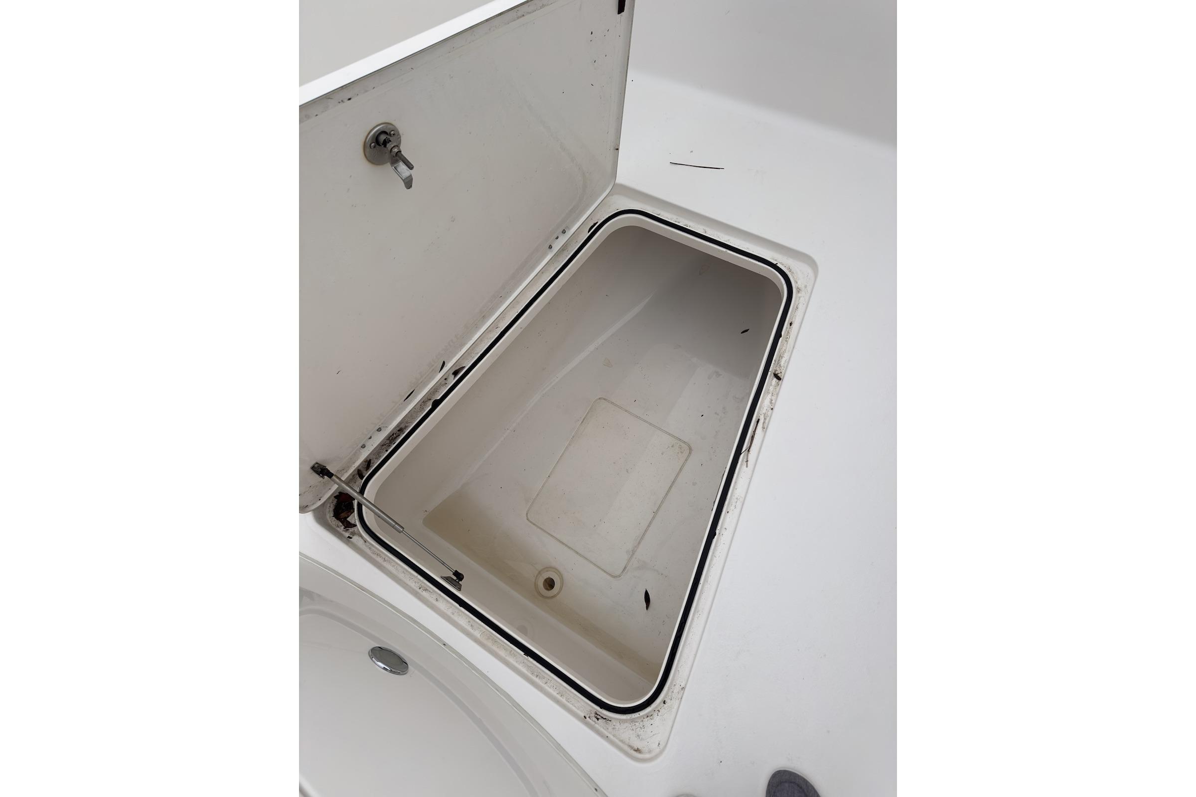 NC 10514 RC Knot 10 Yacht Sales NC 10514 RC Knot 10 Yacht Sales