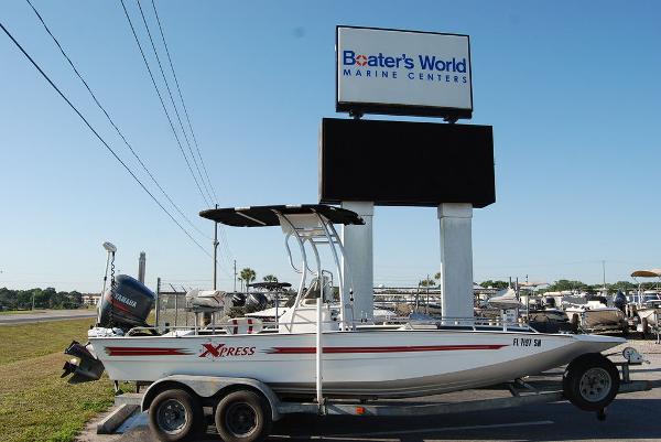 2000 Xpress boat for sale, model of the boat is JBC 21 & Image # 1 of 11