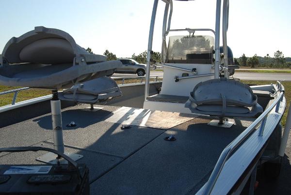 2000 Xpress boat for sale, model of the boat is JBC 21 & Image # 9 of 11