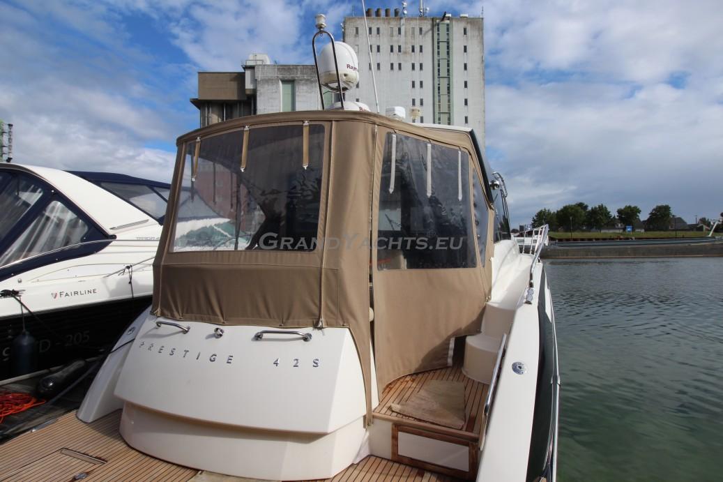 2009 Prestige 42S large 23