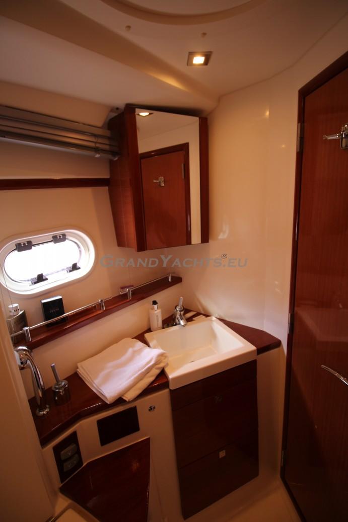 2009 Prestige 42S large 108