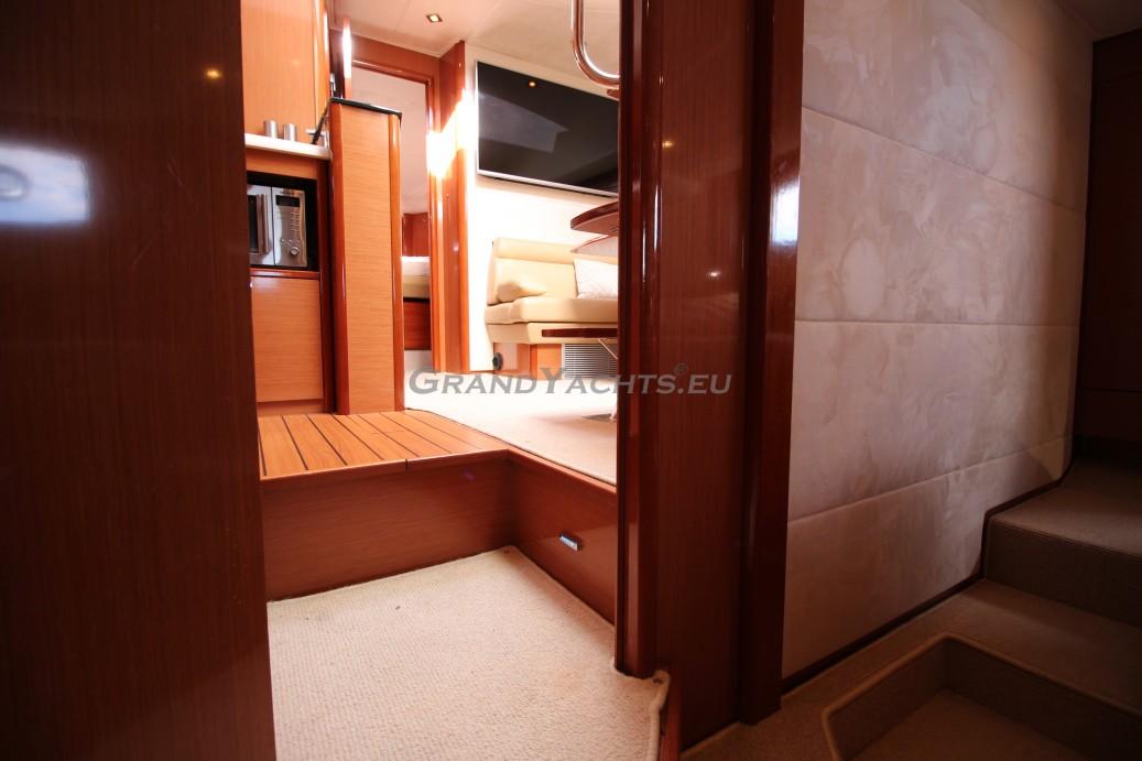 2009 Prestige 42S large 114