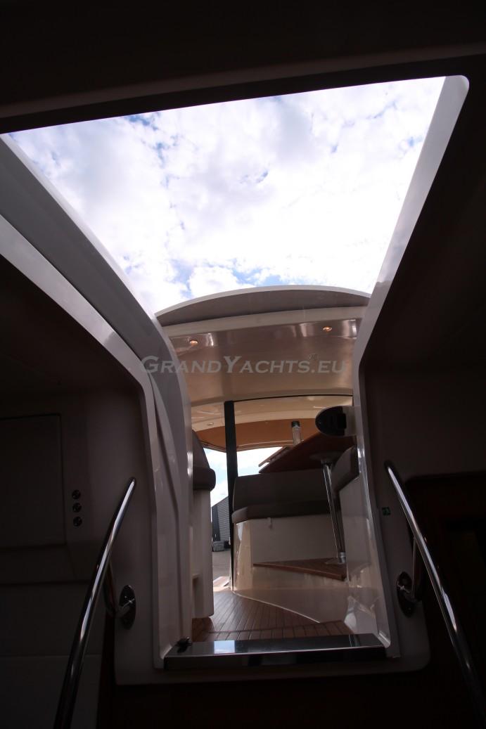 2009 Prestige 42S large 141