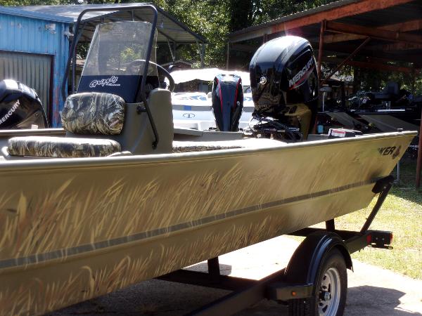 2022 Tracker Boats boat for sale, model of the boat is Grizzly 2072 CC & Image # 12 of 16