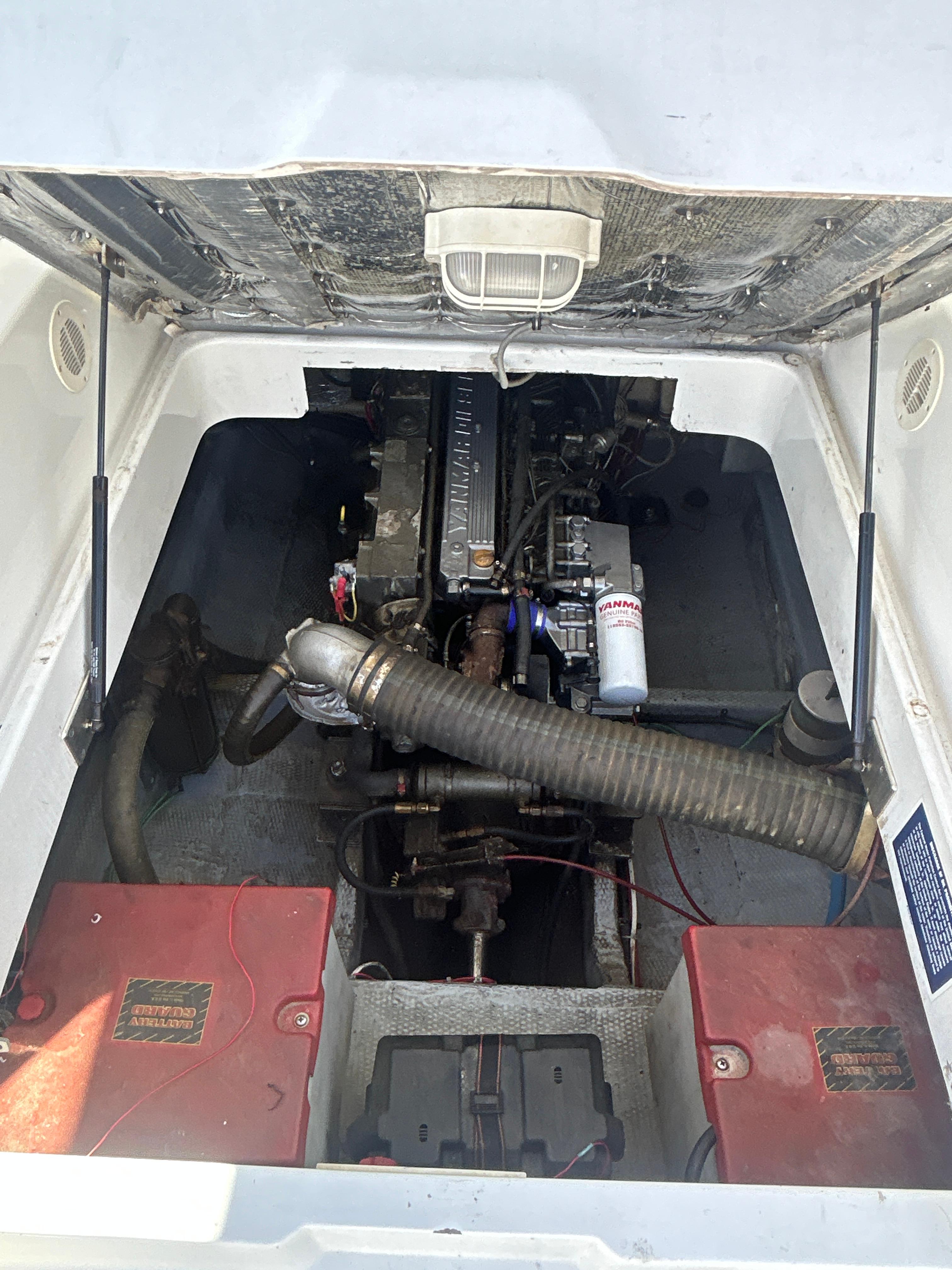 2000-mainship-pilot-34-power-9653207-20250115145137382-1_XLARGE