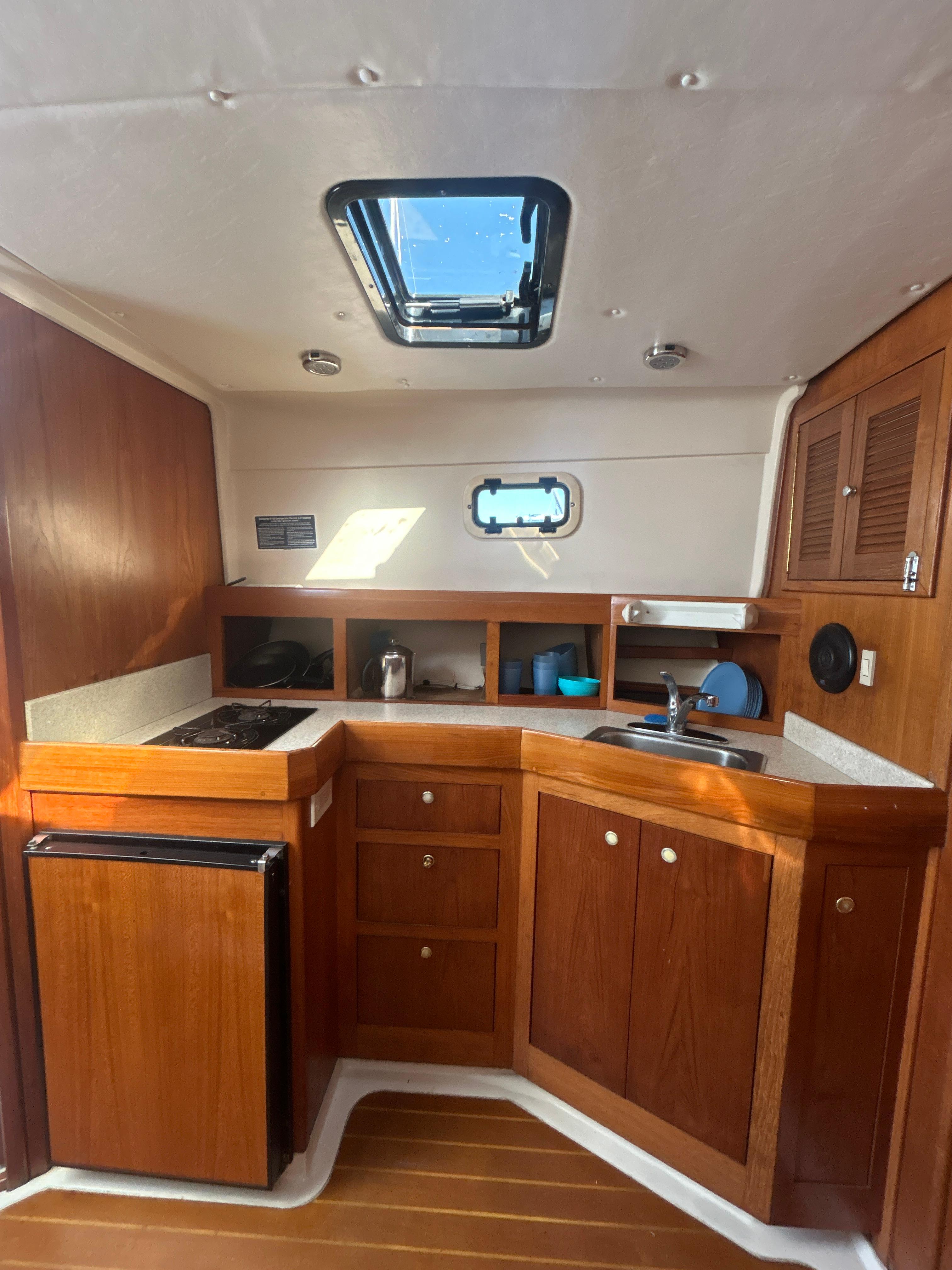 2000-mainship-pilot-34-power-9653207-20250115145149536-1_XLARGE