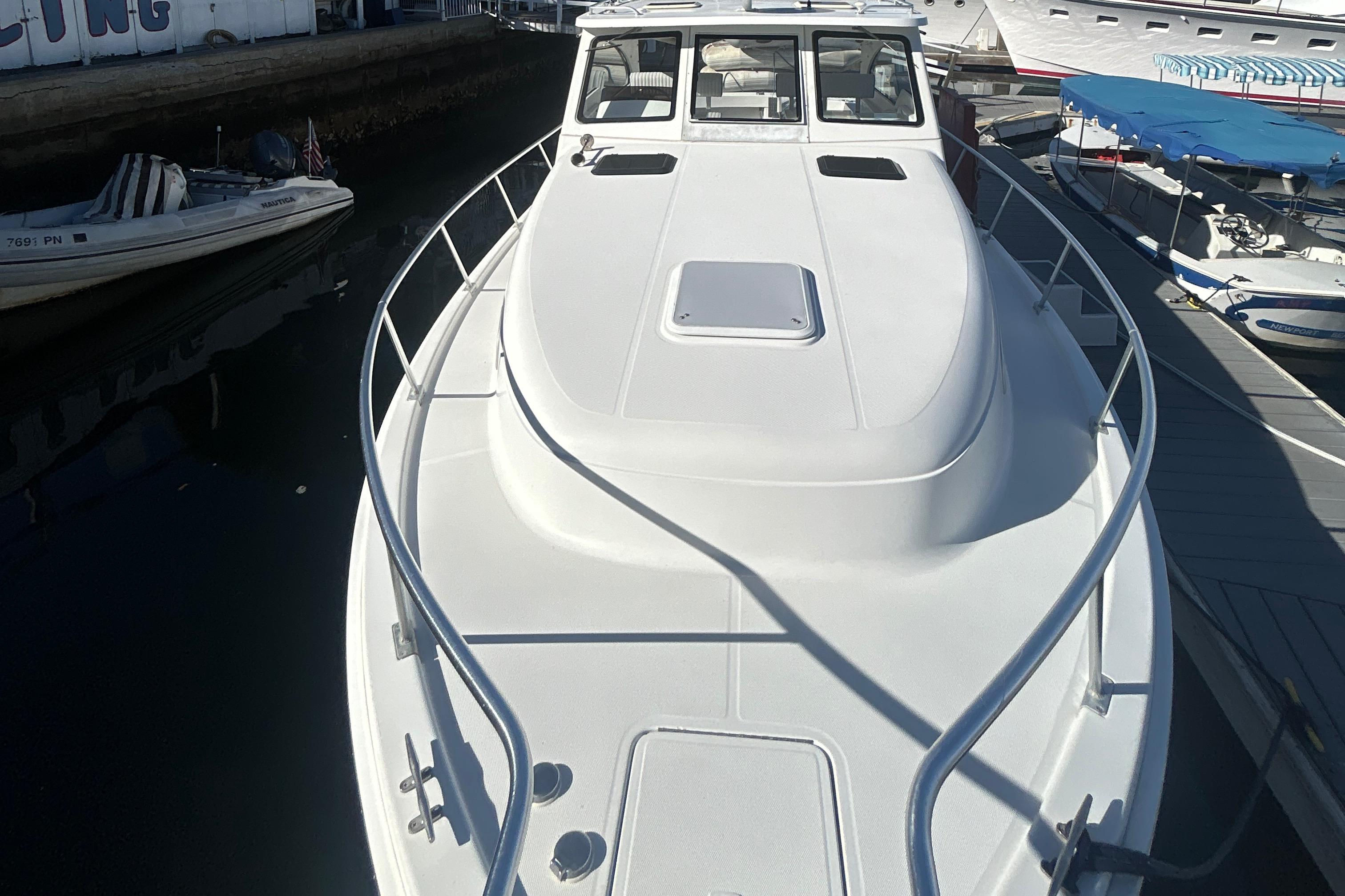 2000-mainship-pilot-34-power-9653207-20250115145224619-1_XLARGE