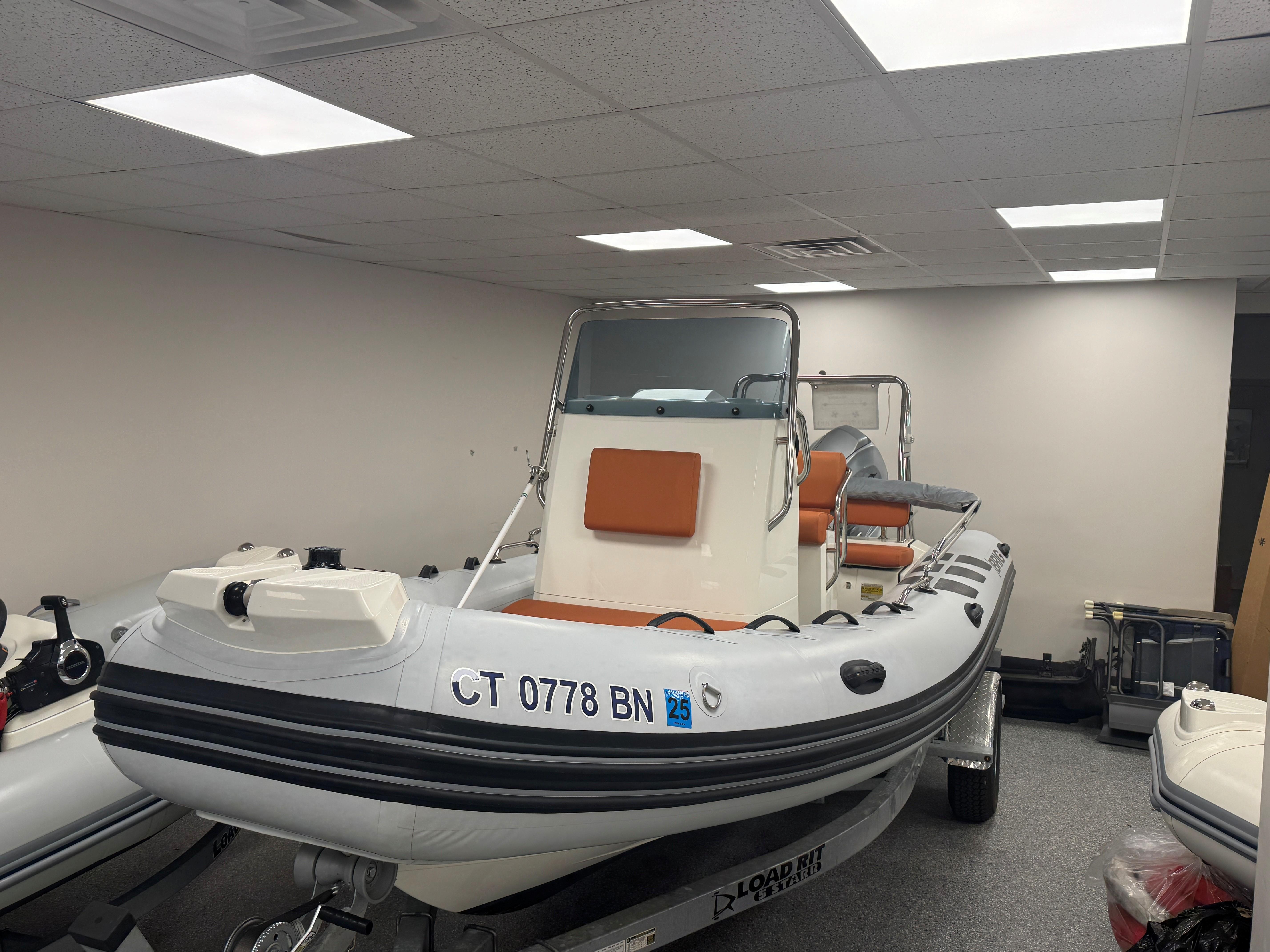 2022 Brig Navigator 570