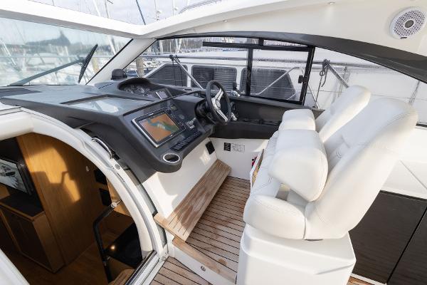 Princess Motor Yacht Sales - Used Princess V39