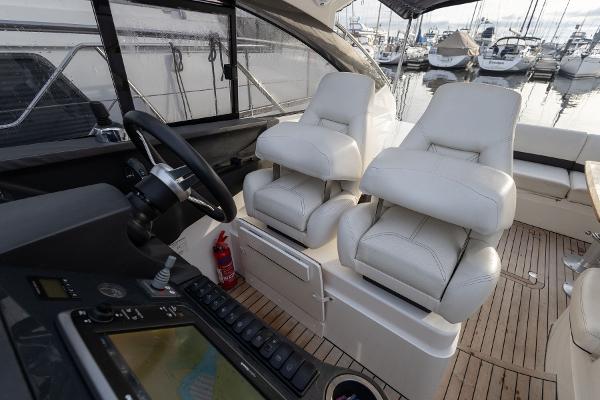 Princess Motor Yacht Sales - Used Princess V39