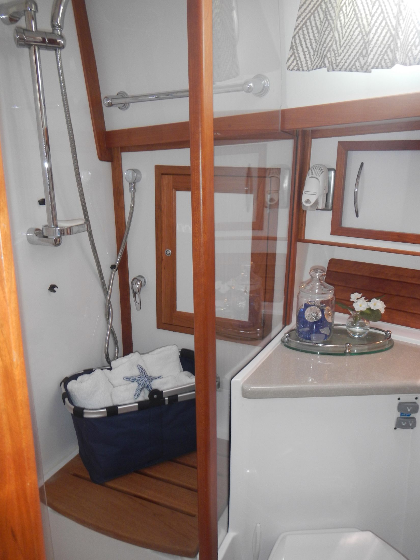 Guest Shower
