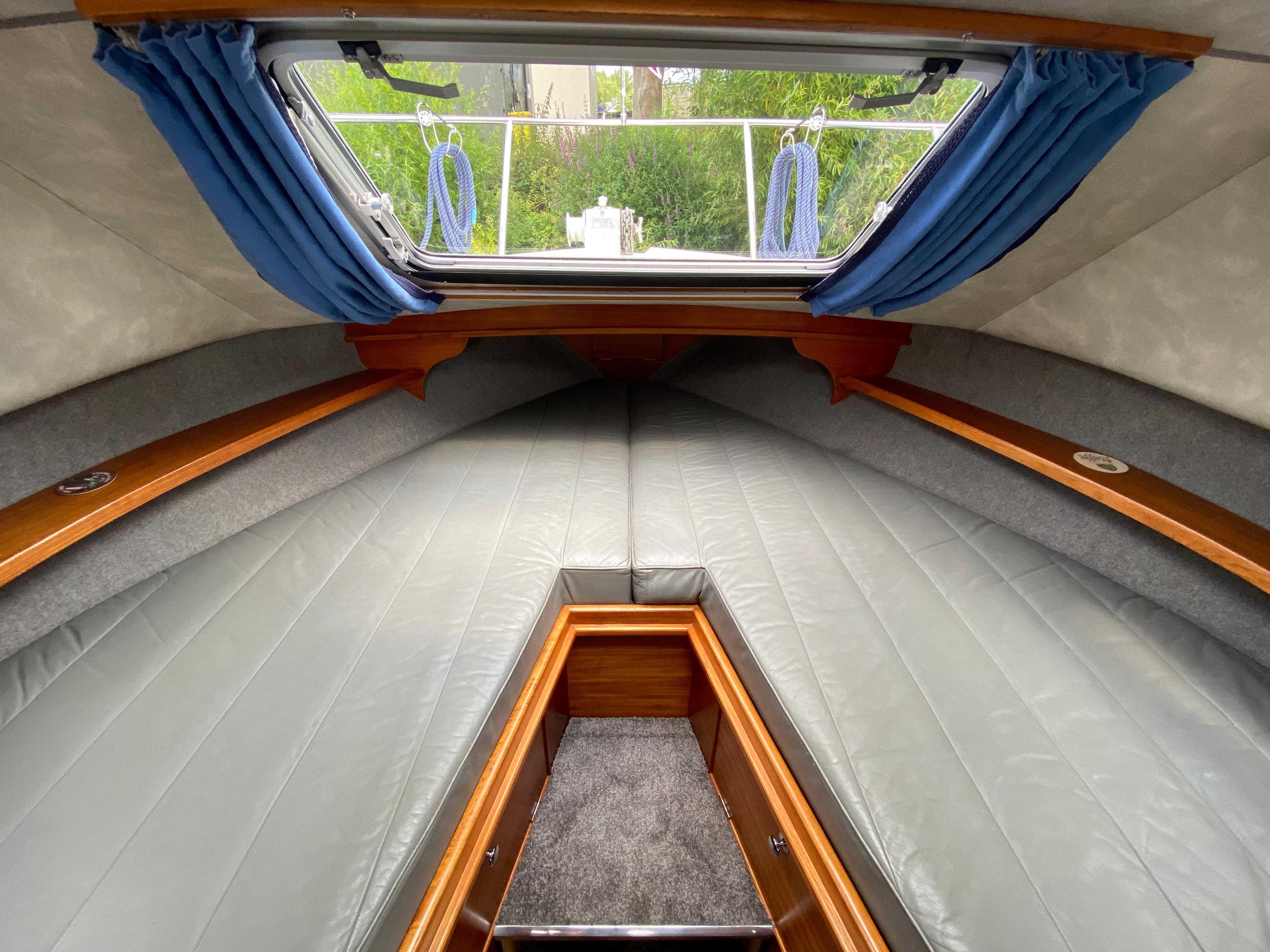 1992 Sheerline 740 Aft cockpit