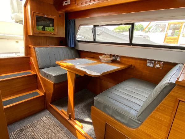 1992 Sheerline 740 Aft cockpit