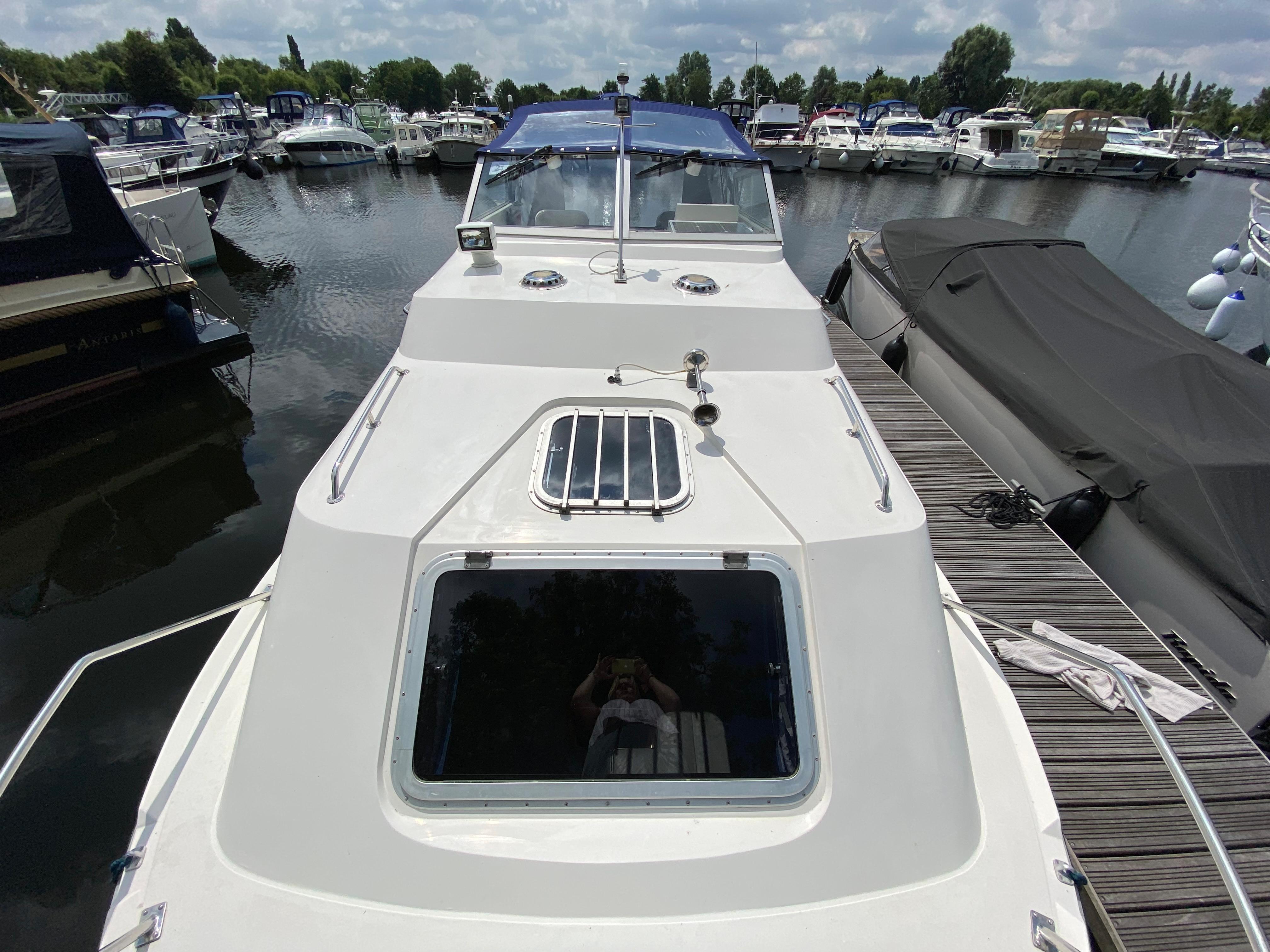 1992 Sheerline 740 Aft cockpit