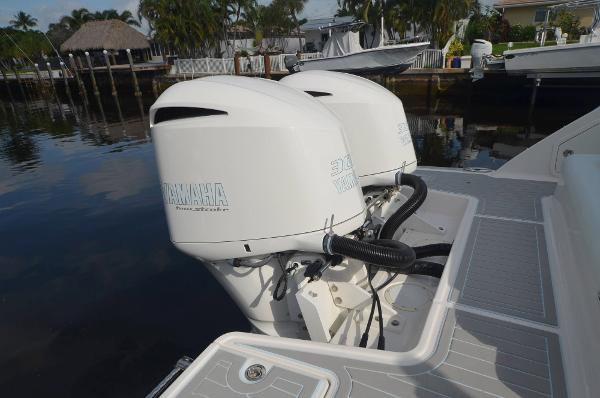 31' Robalo, Listing Number 100914213, - Photo No. 14