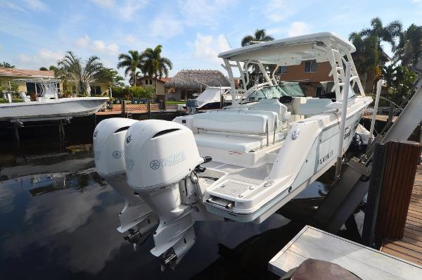 31' Robalo, Listing Number 100914213, - Photo No. 15