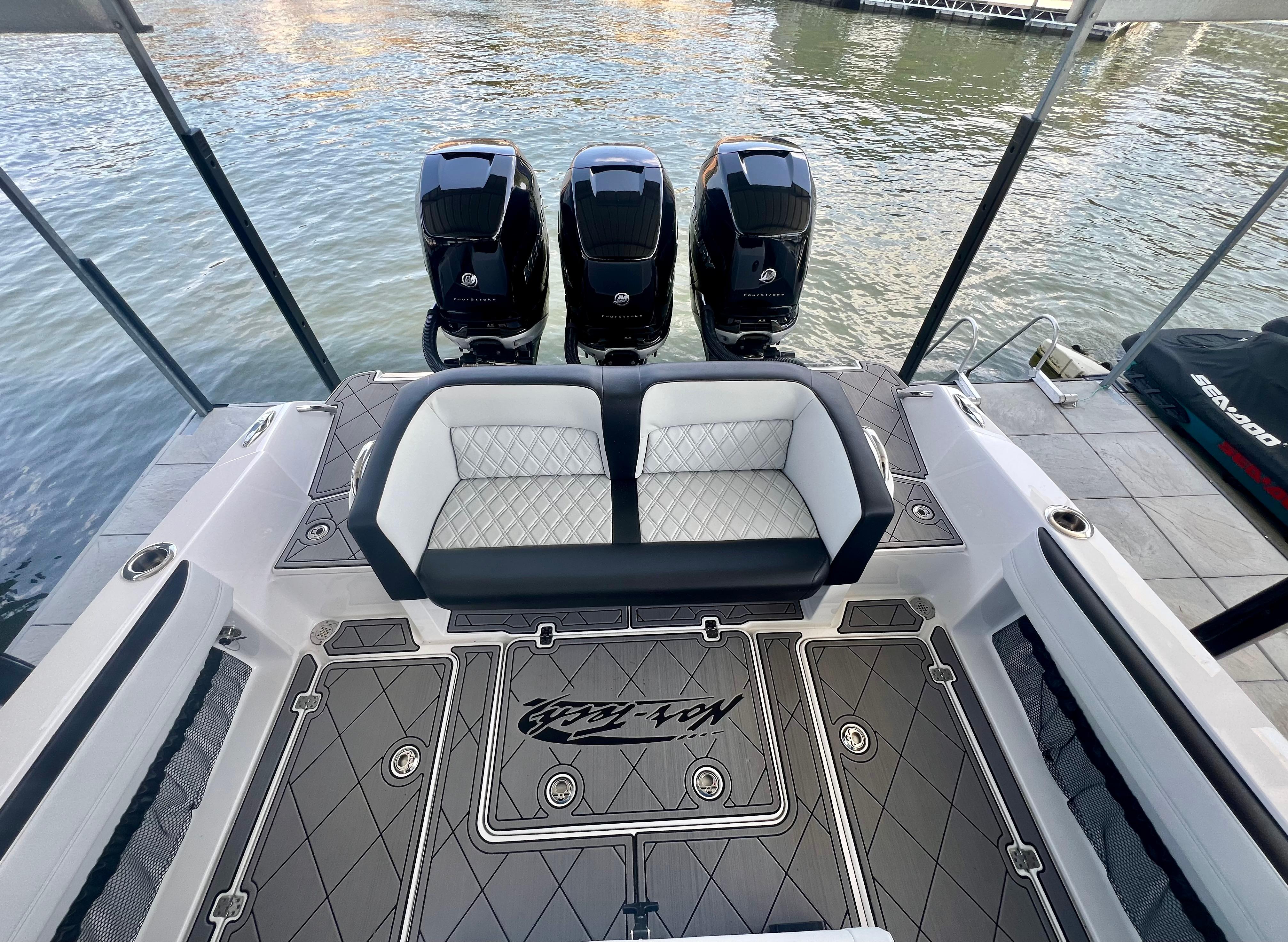 Nor-Tech-340 Sport Center Console 2023 -MO-US-9747759 | Thumbnail