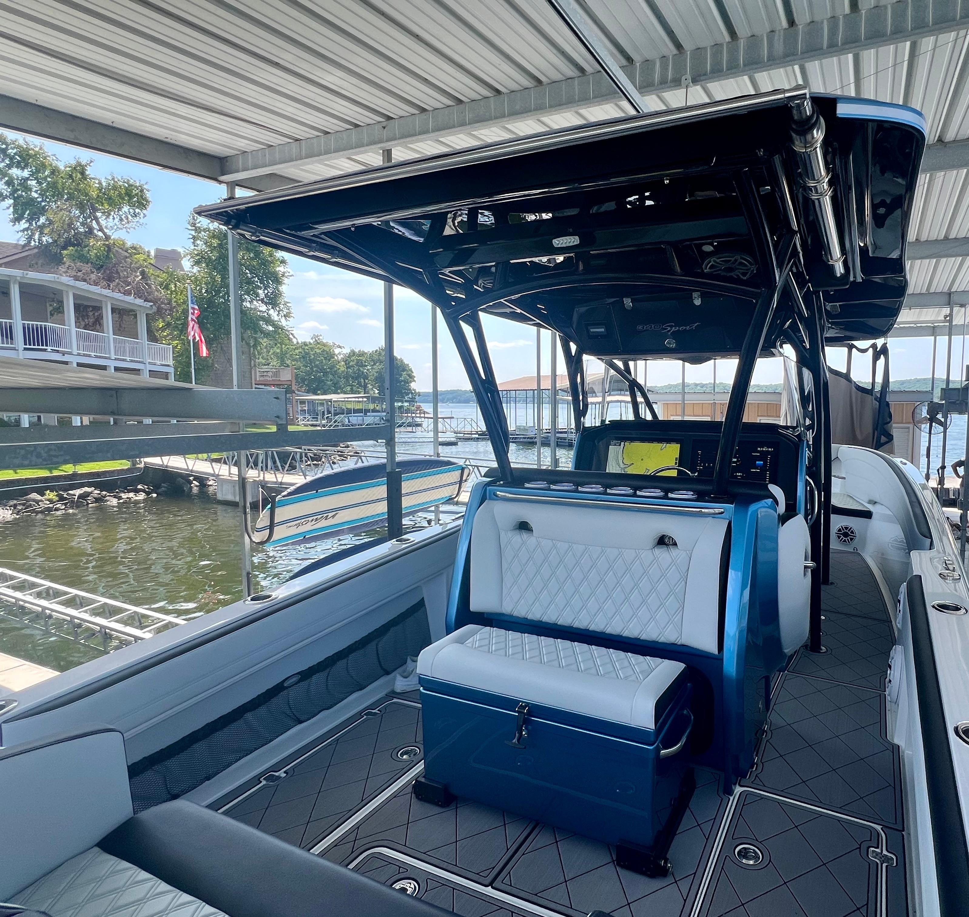 Nor-Tech-340 Sport Center Console 2023 -MO-US-9747759 | Thumbnail